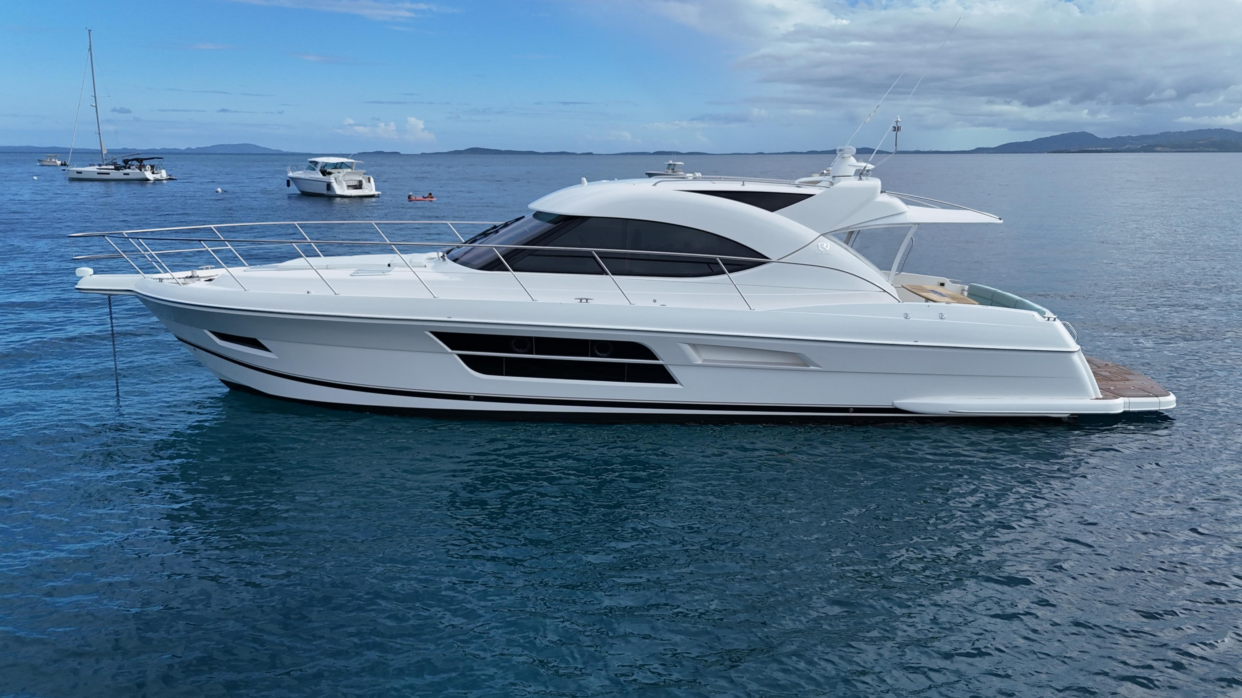 Riviera-5000 Sport Yacht 2016 -PR-9791401 | Thumbnail