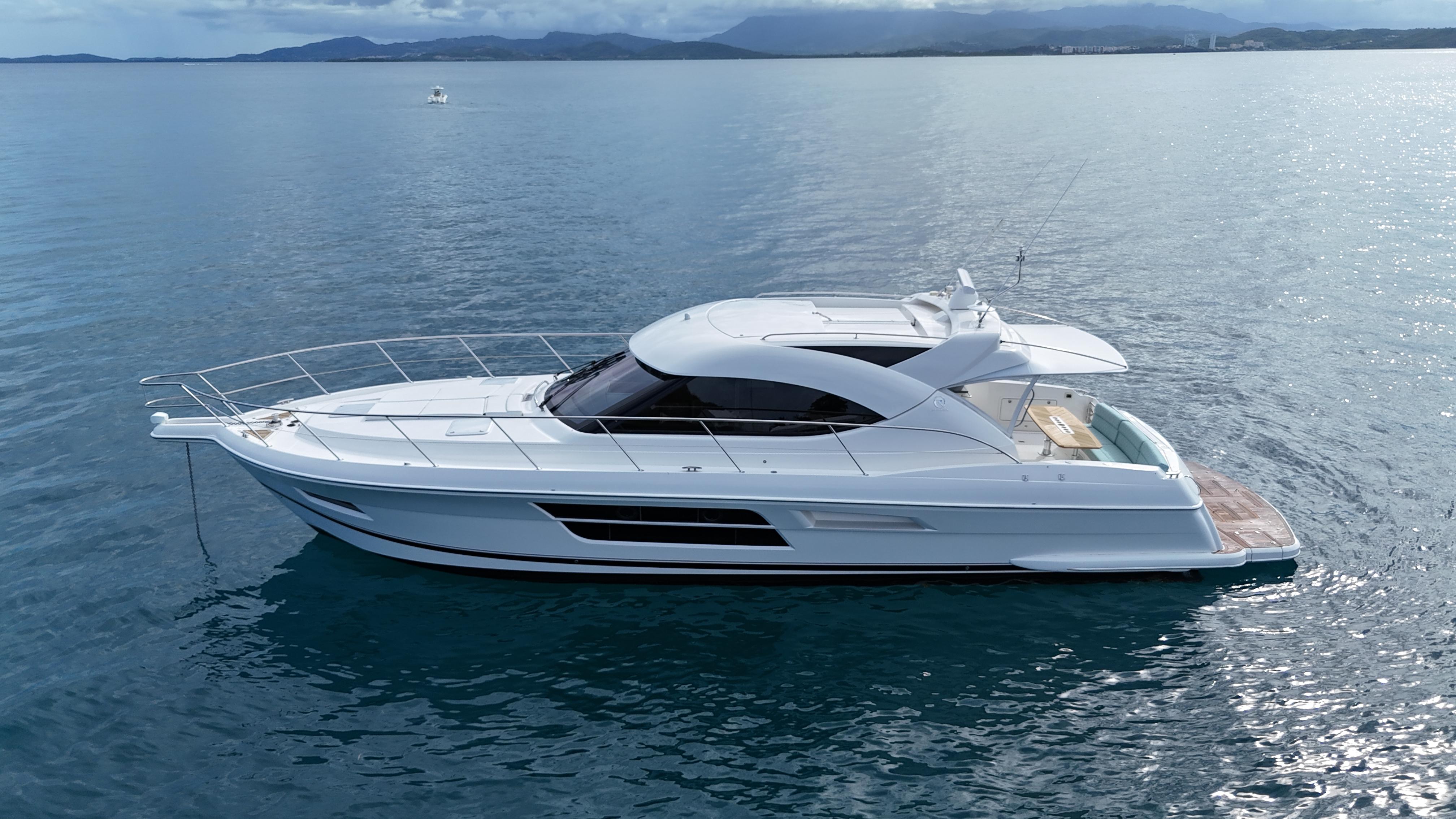 Riviera-5000 Sport Yacht 2016 -PR-9791401 | Thumbnail