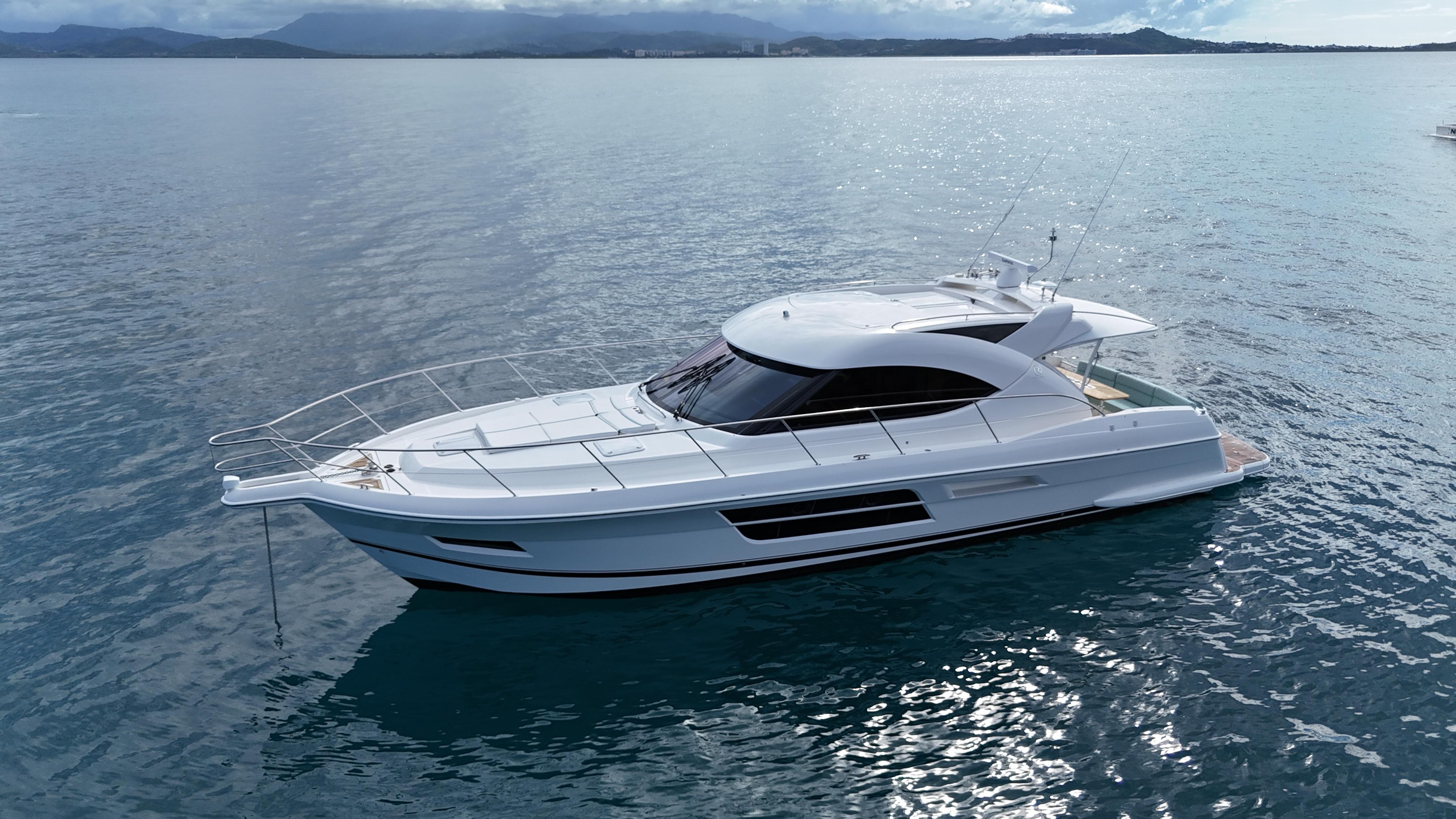 Riviera-5000 Sport Yacht 2016 -PR-9791401 | Thumbnail