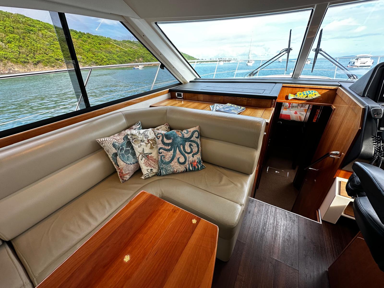 Riviera-5000 Sport Yacht 2016 -PR-9791401 | Thumbnail