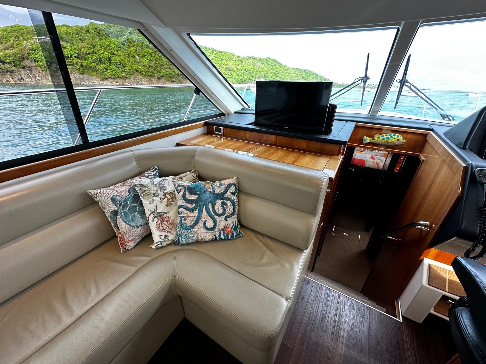 Riviera-5000 Sport Yacht 2016 -PR-9791401 | Thumbnail