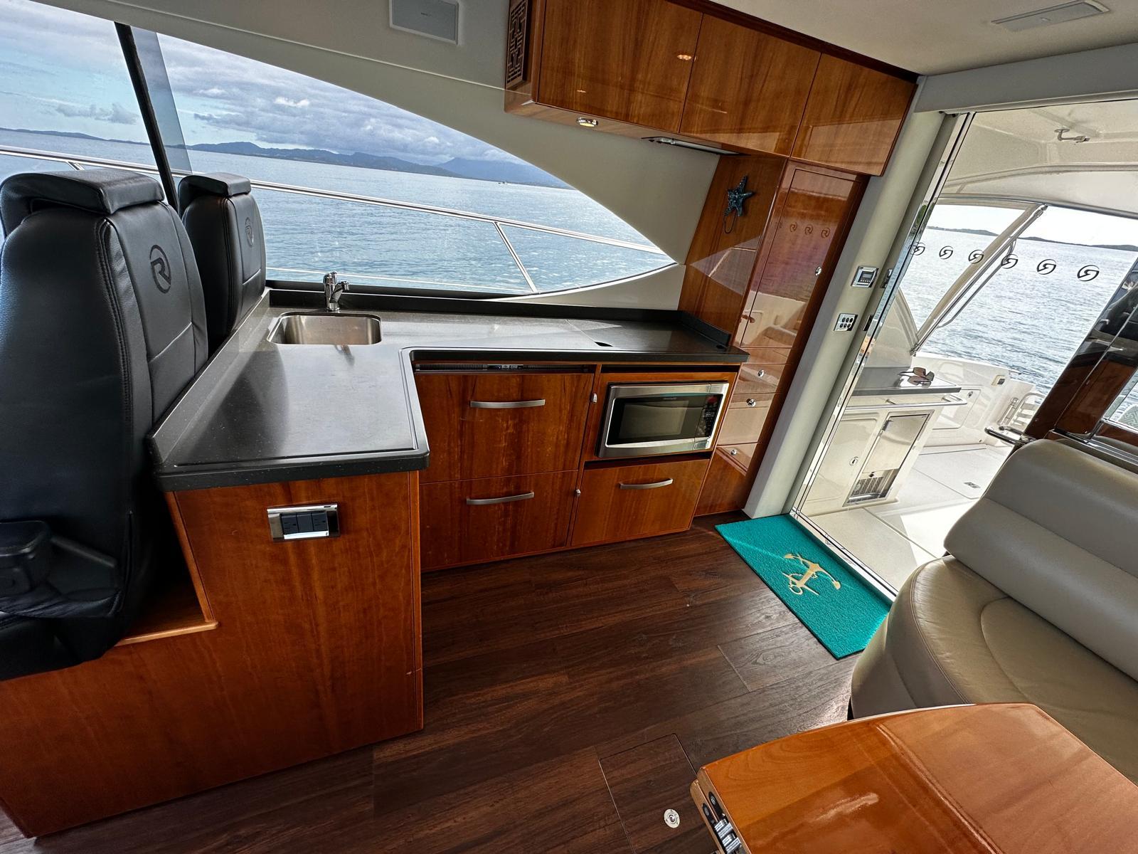 Riviera-5000 Sport Yacht 2016 -PR-9791401 | Thumbnail