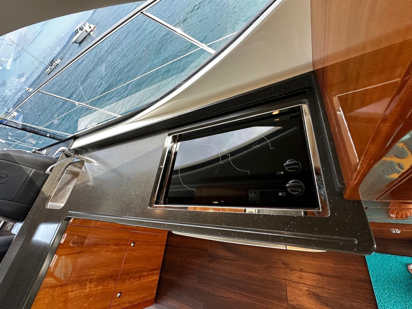 Riviera-5000 Sport Yacht 2016 -PR-9791401 | Thumbnail