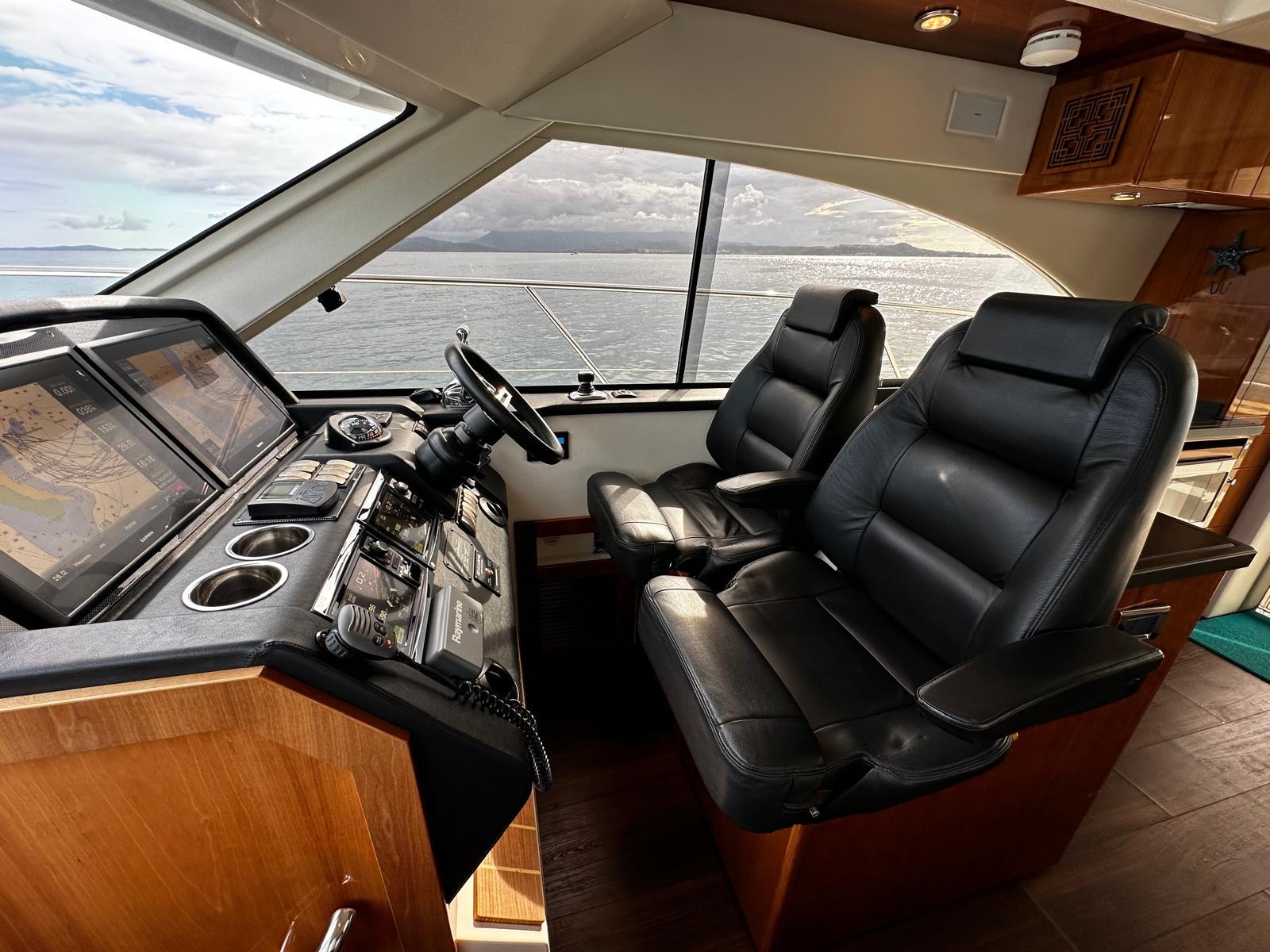 Riviera-5000 Sport Yacht 2016 -PR-9791401 | Thumbnail