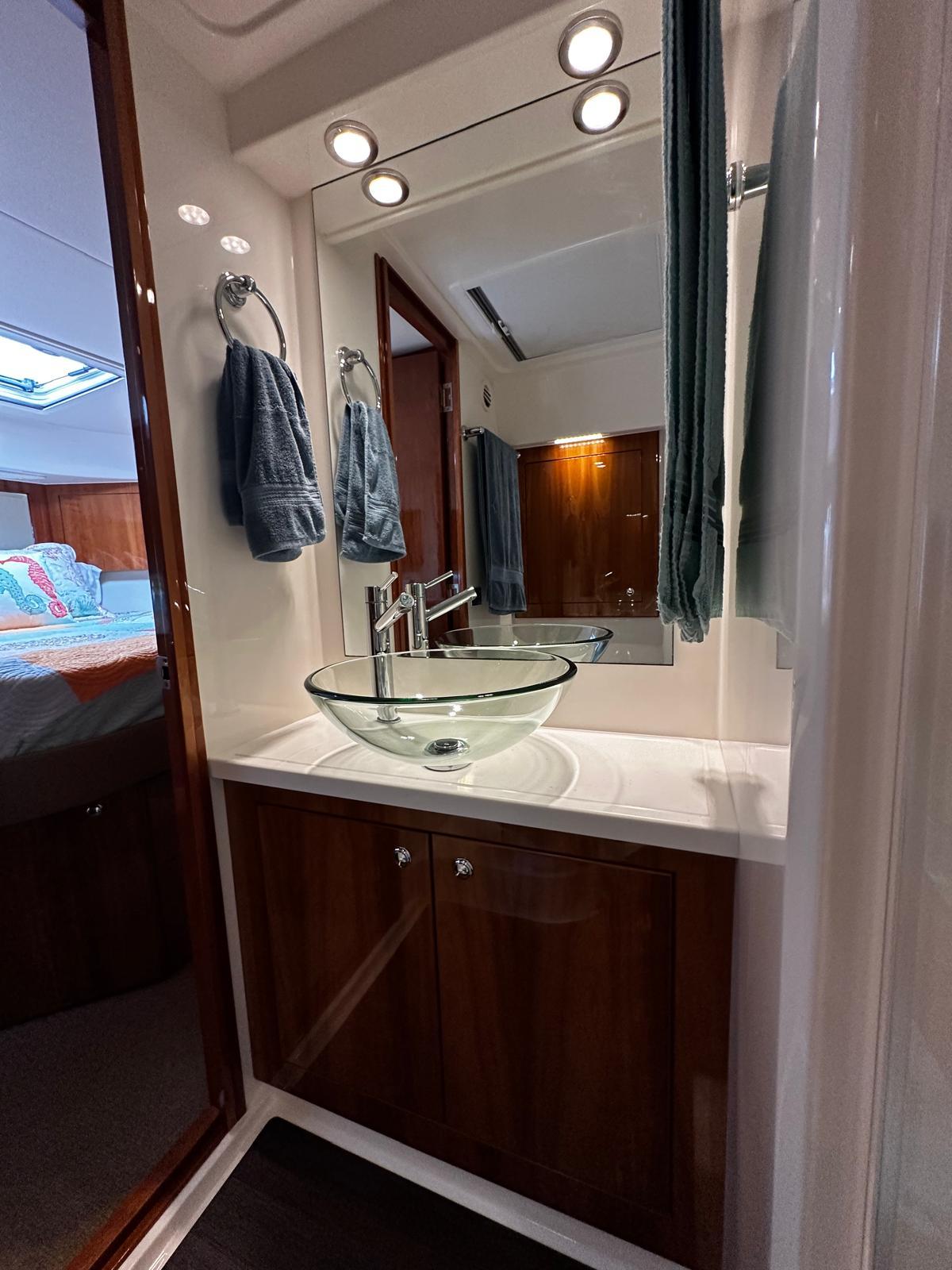 Riviera-5000 Sport Yacht 2016 -PR-9791401 | Thumbnail
