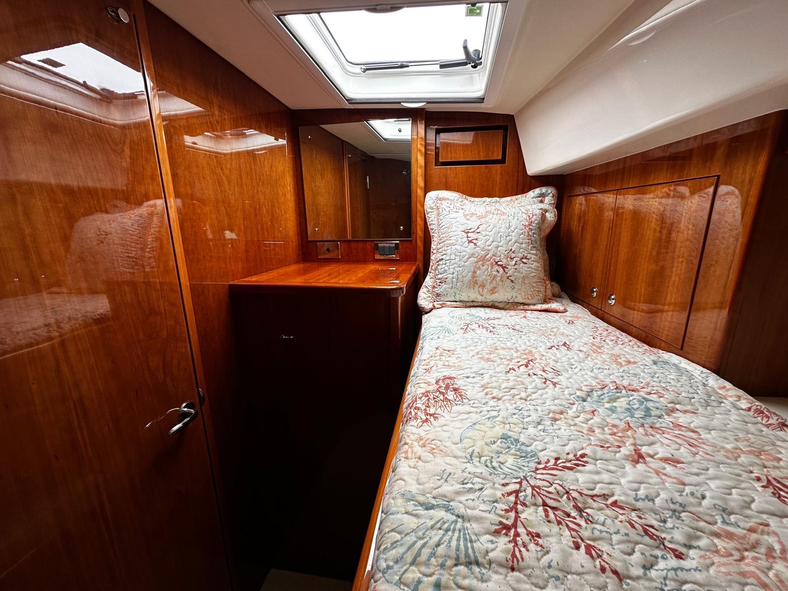 Riviera-5000 Sport Yacht 2016 -PR-9791401 | Thumbnail