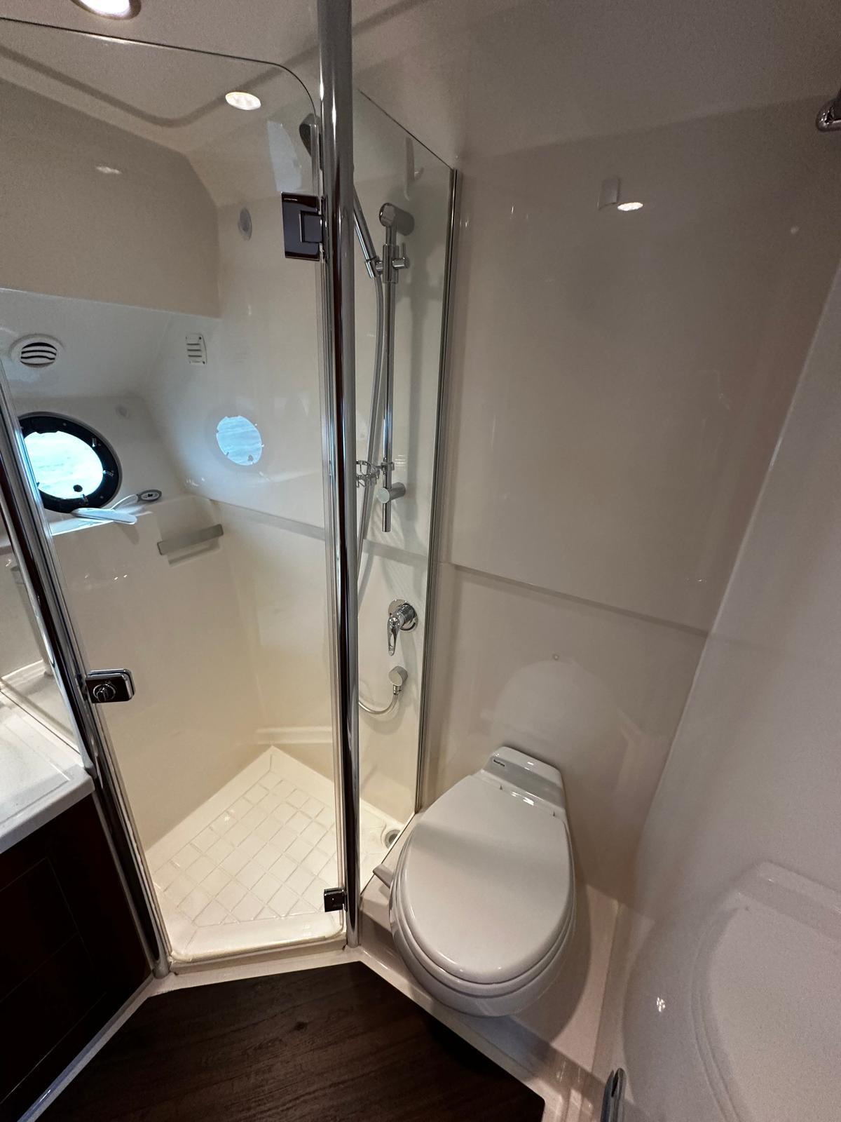 Riviera-5000 Sport Yacht 2016 -PR-9791401 | Thumbnail