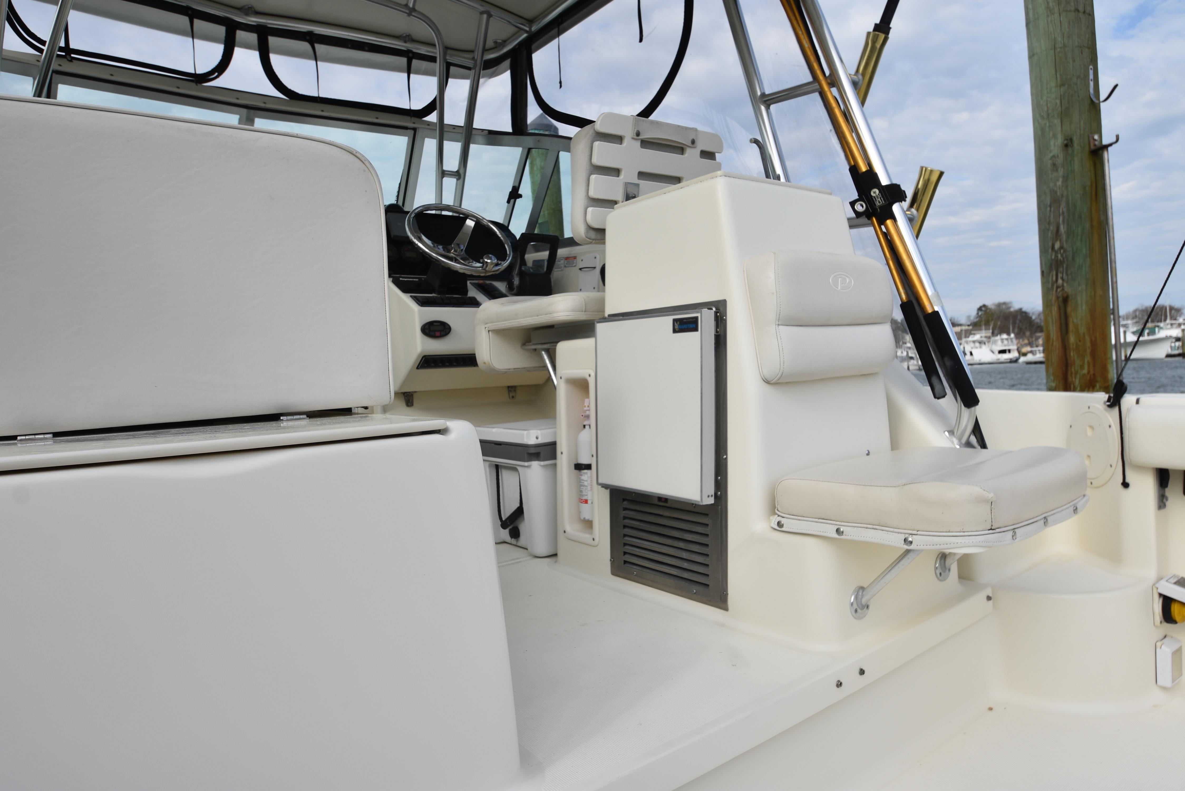 2005-pursuit-3070-offshore-express-power-9741411-975987095-0-310320251346-8