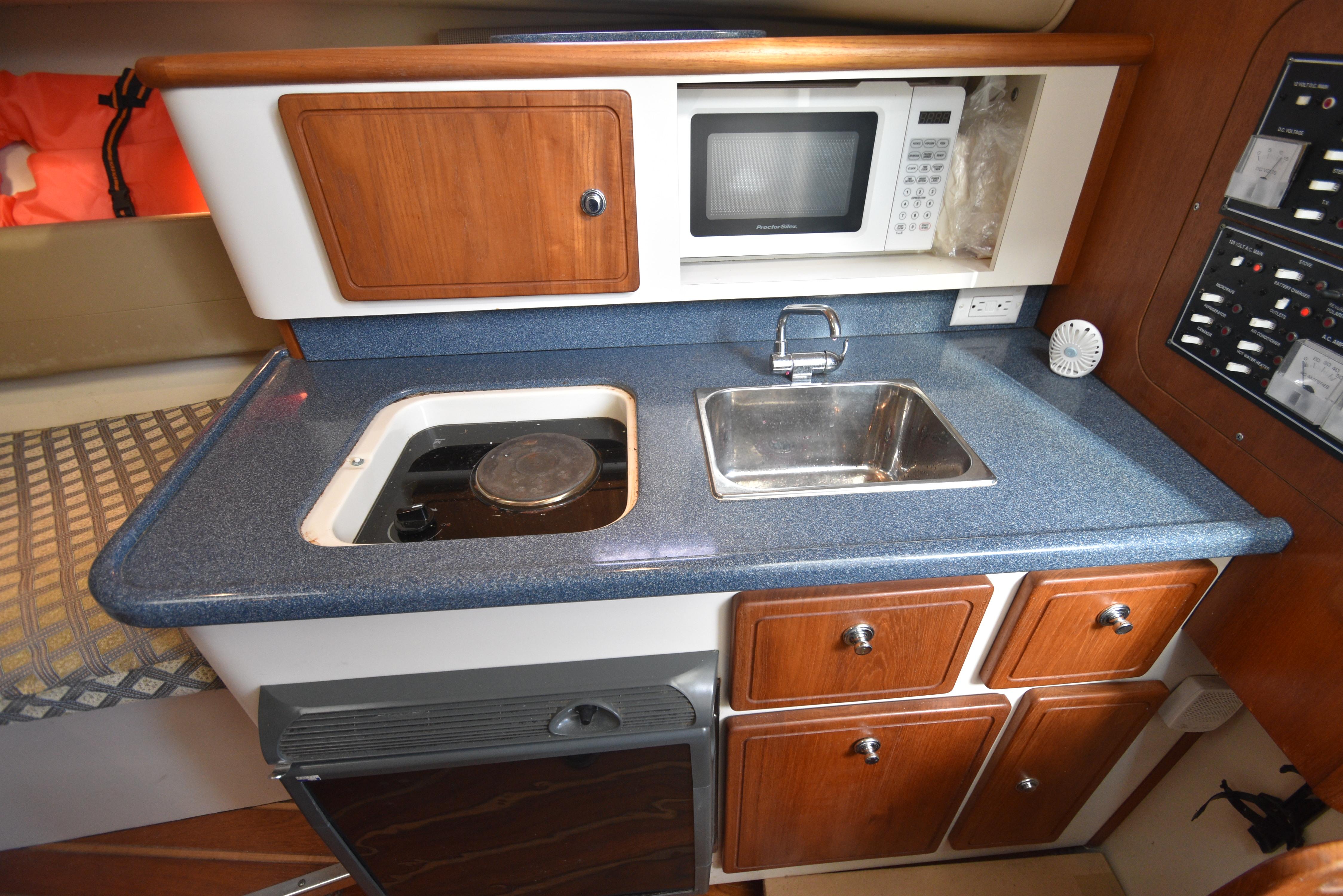 2005-pursuit-3070-offshore-express-power-9741411-975987111-0-310320251348-24