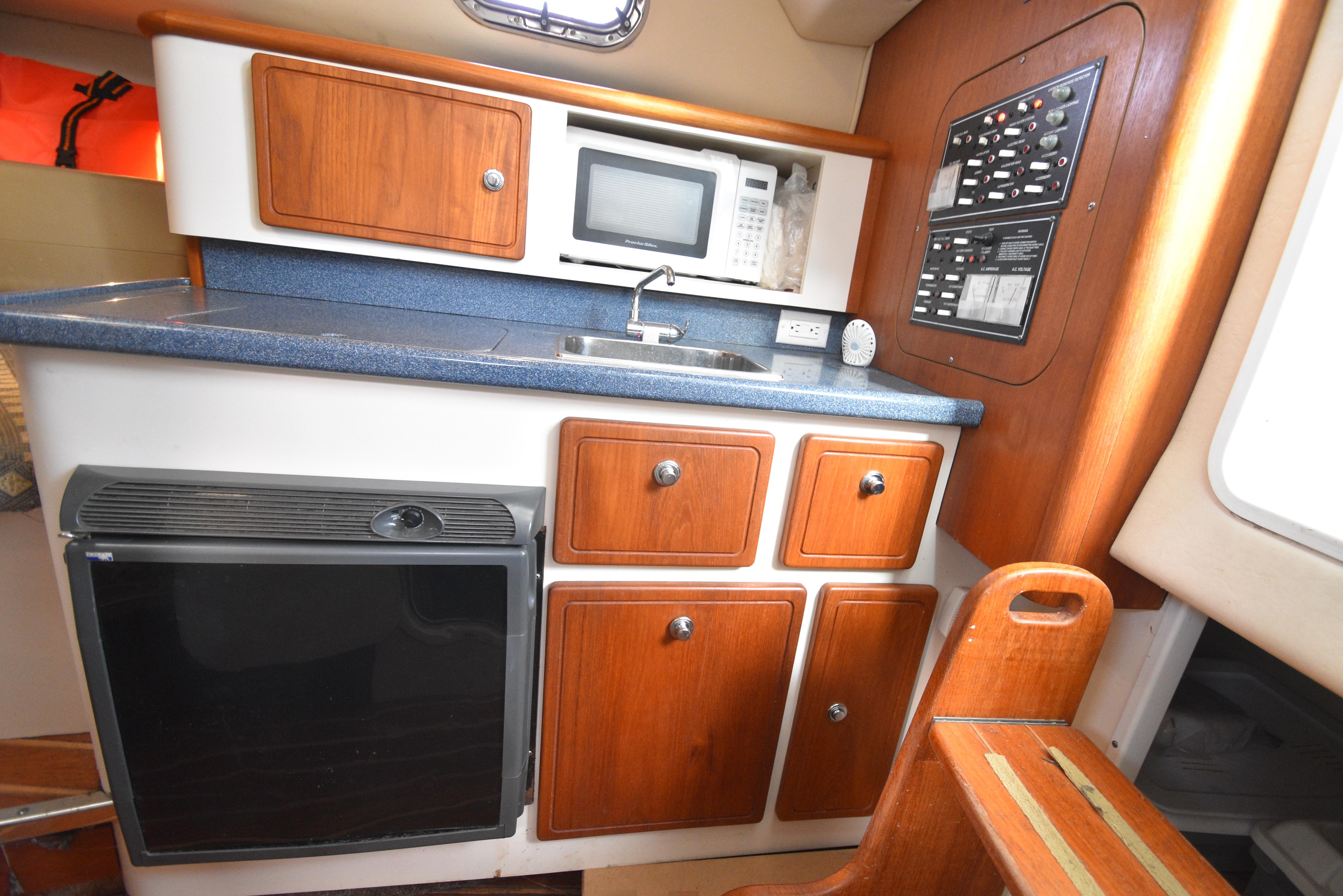 2005-pursuit-3070-offshore-express-power-9741411-975987112-0-310320251348-25