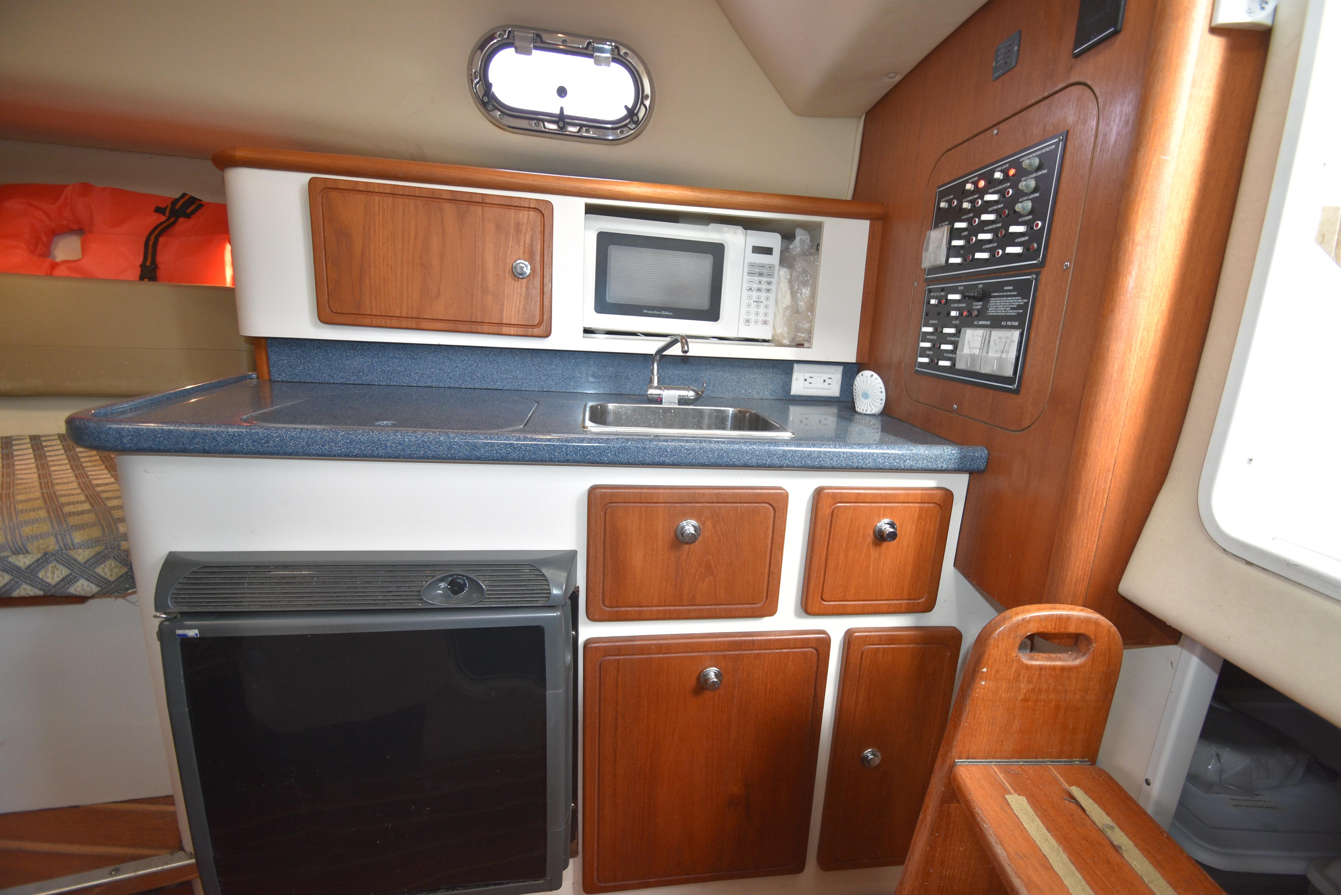 2005-pursuit-3070-offshore-express-power-9741411-975987113-0-310320251348-26