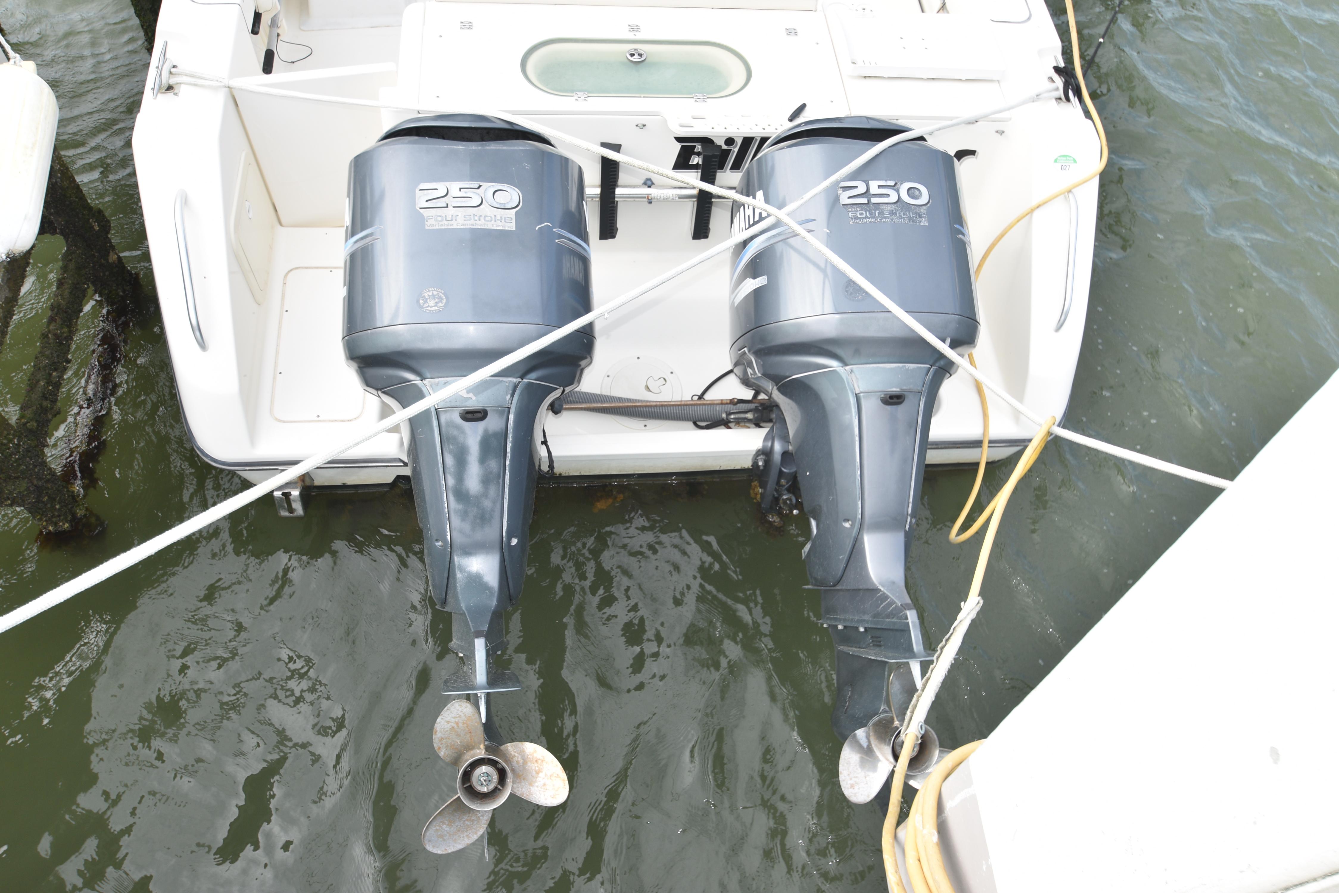 2005-pursuit-3070-offshore-express-power-9741411-975987124-0-310320251349-37
