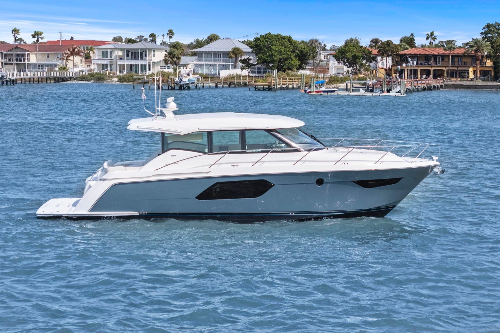 2023 Tiara Yachts C49 Coupe