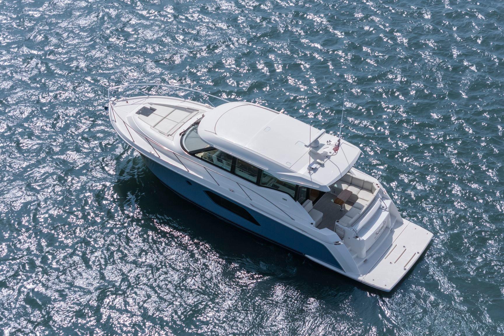 2023 Tiara Yachts C49 Coupe