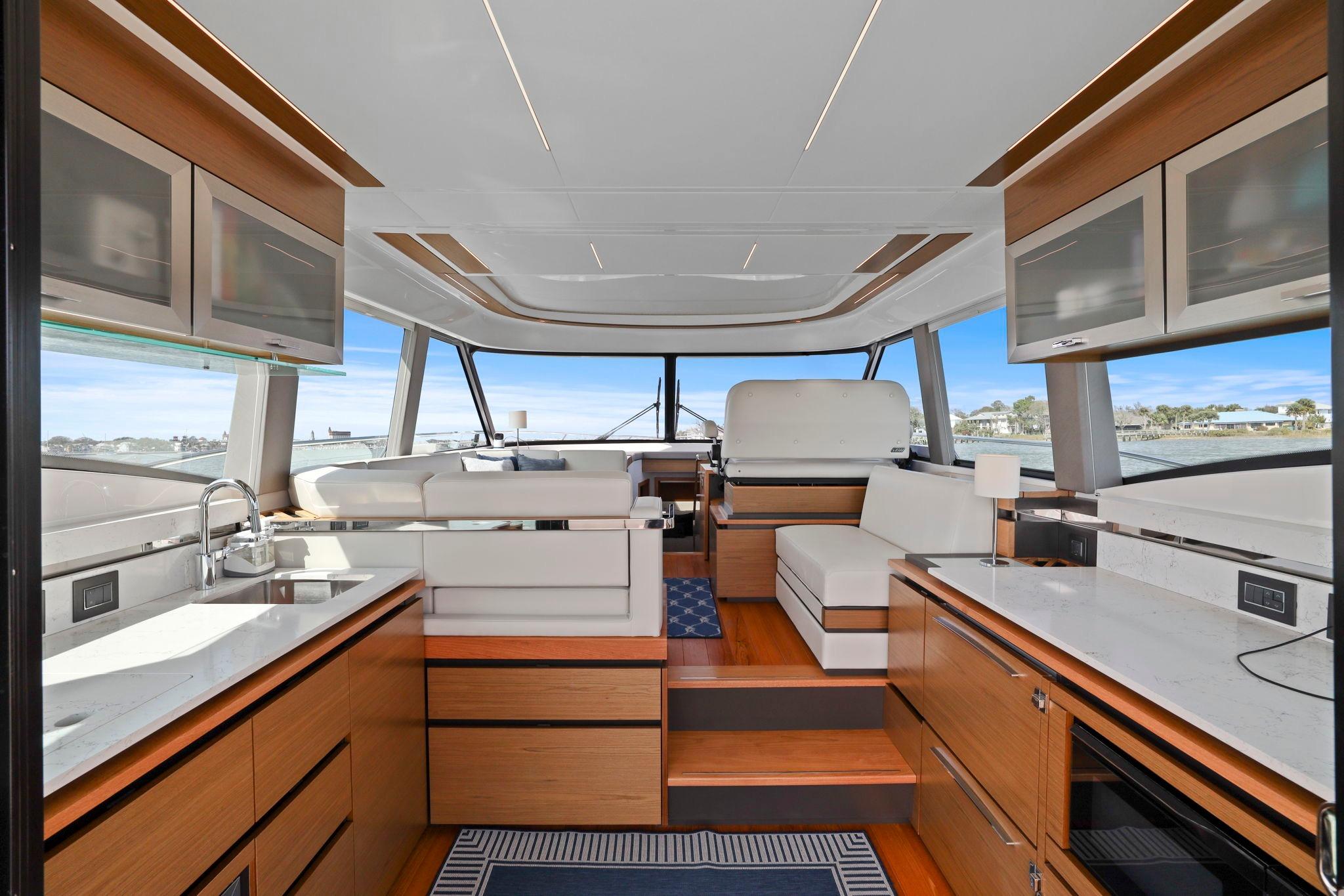 2023 Tiara Yachts C49 Coupe