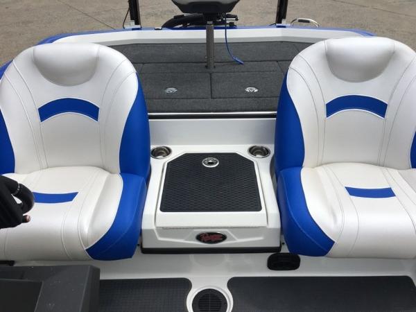 2021 Ranger Boats boat for sale, model of the boat is Z521L & Image # 4 of 9