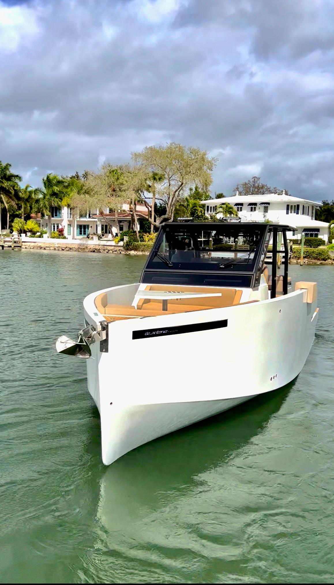 2022 De Antonio Yachts D34 Xplorer – O