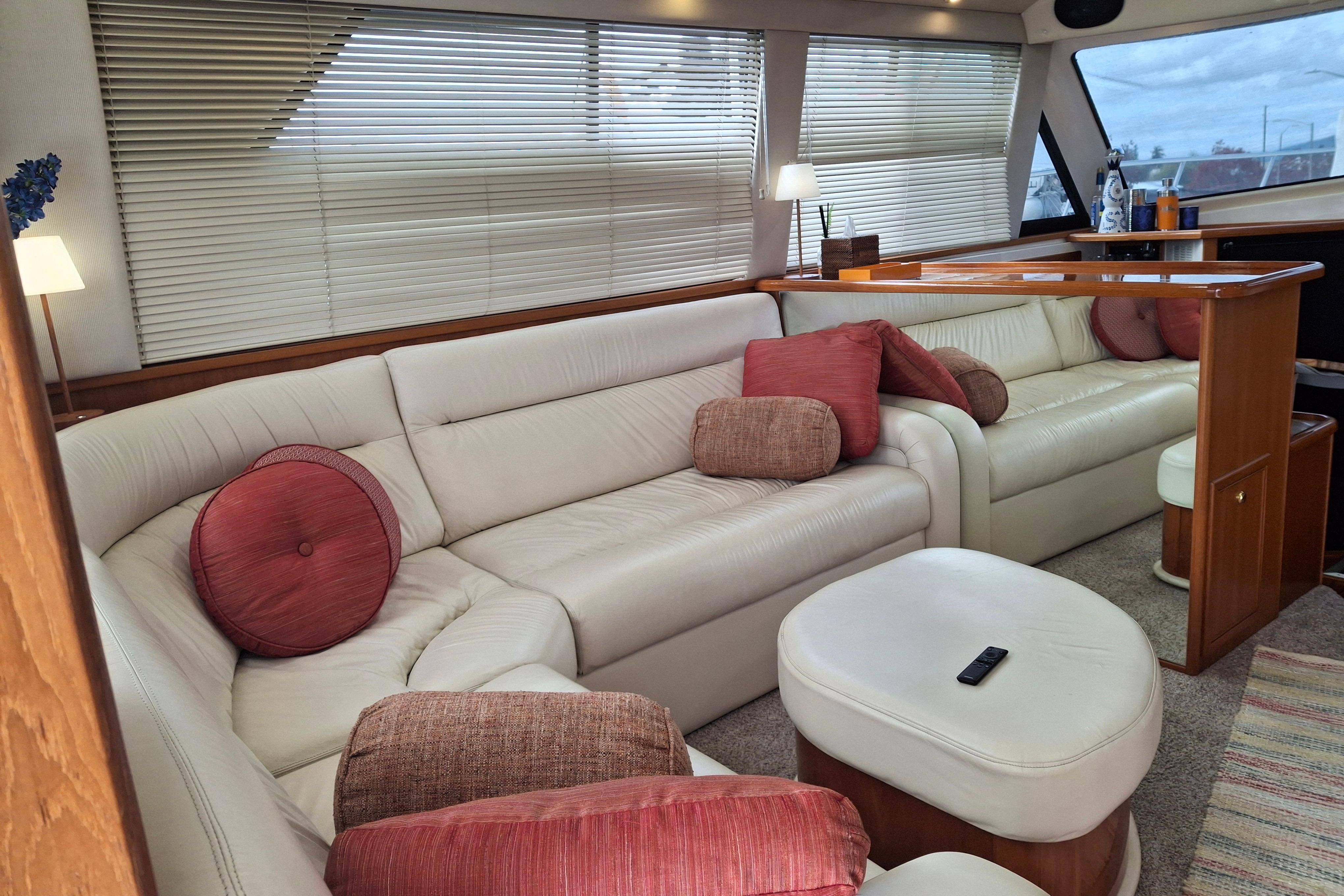 2000 Riviera ENCLOSED FLYBRIDGE # inventory image at Sun Country Yachts, South Lake Union (Seattle)
