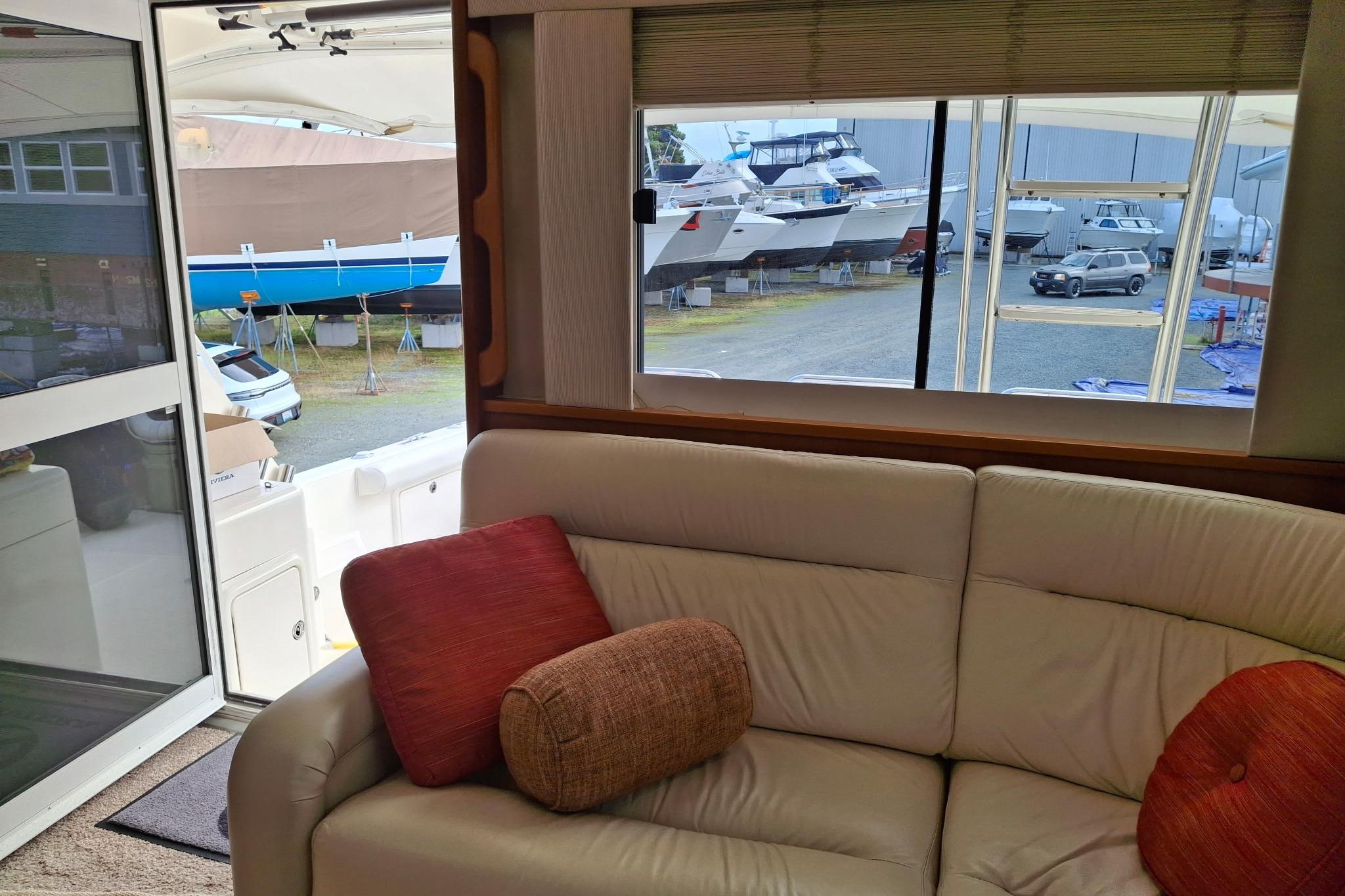 2000 Riviera ENCLOSED FLYBRIDGE # inventory image at Sun Country Yachts, South Lake Union (Seattle)