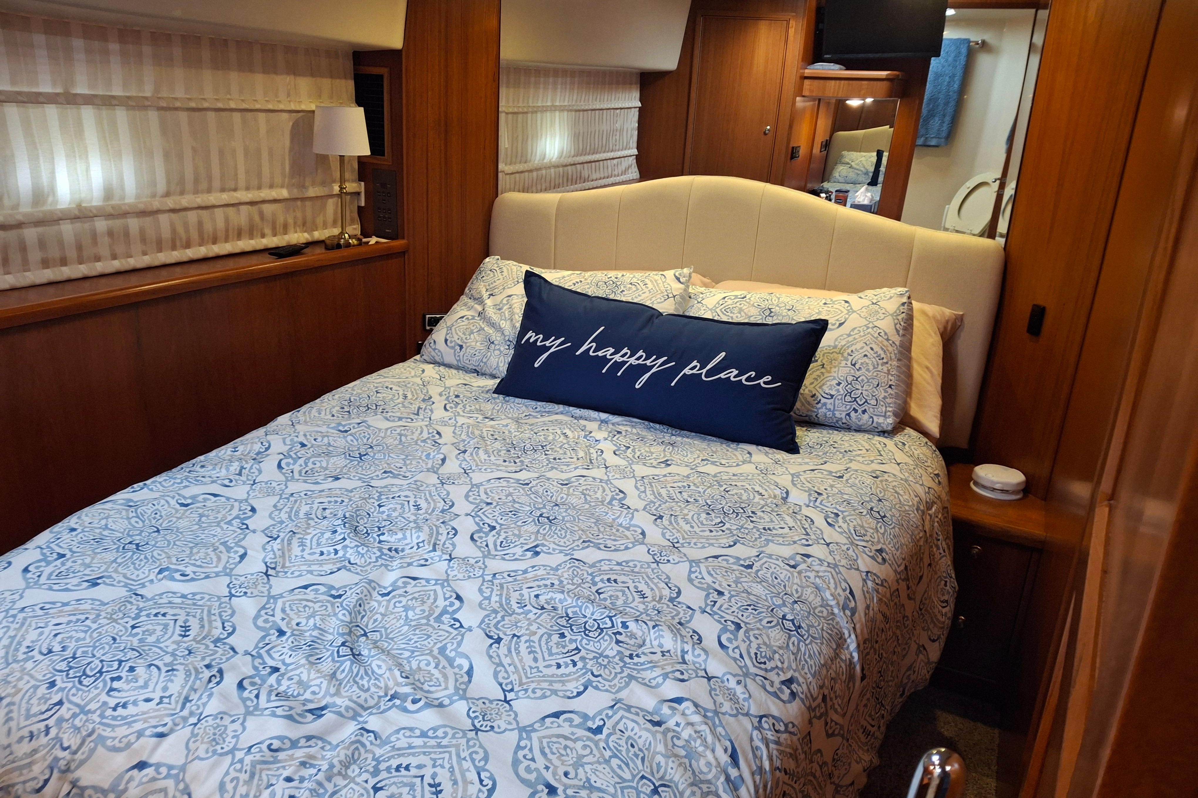 2000 Riviera ENCLOSED FLYBRIDGE # inventory image at Sun Country Yachts, South Lake Union (Seattle)