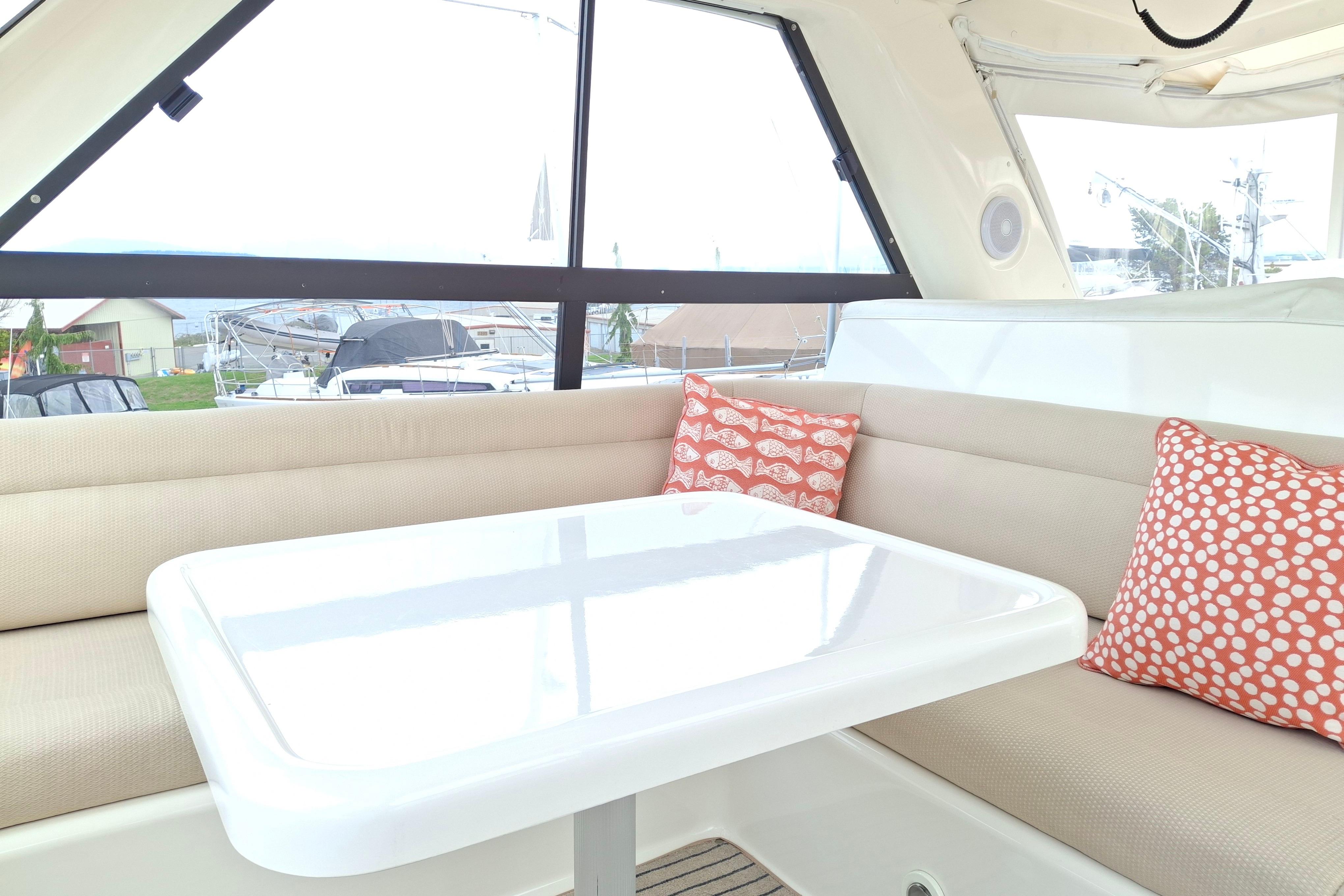 2000 Riviera ENCLOSED FLYBRIDGE # inventory image at Sun Country Yachts, South Lake Union (Seattle)