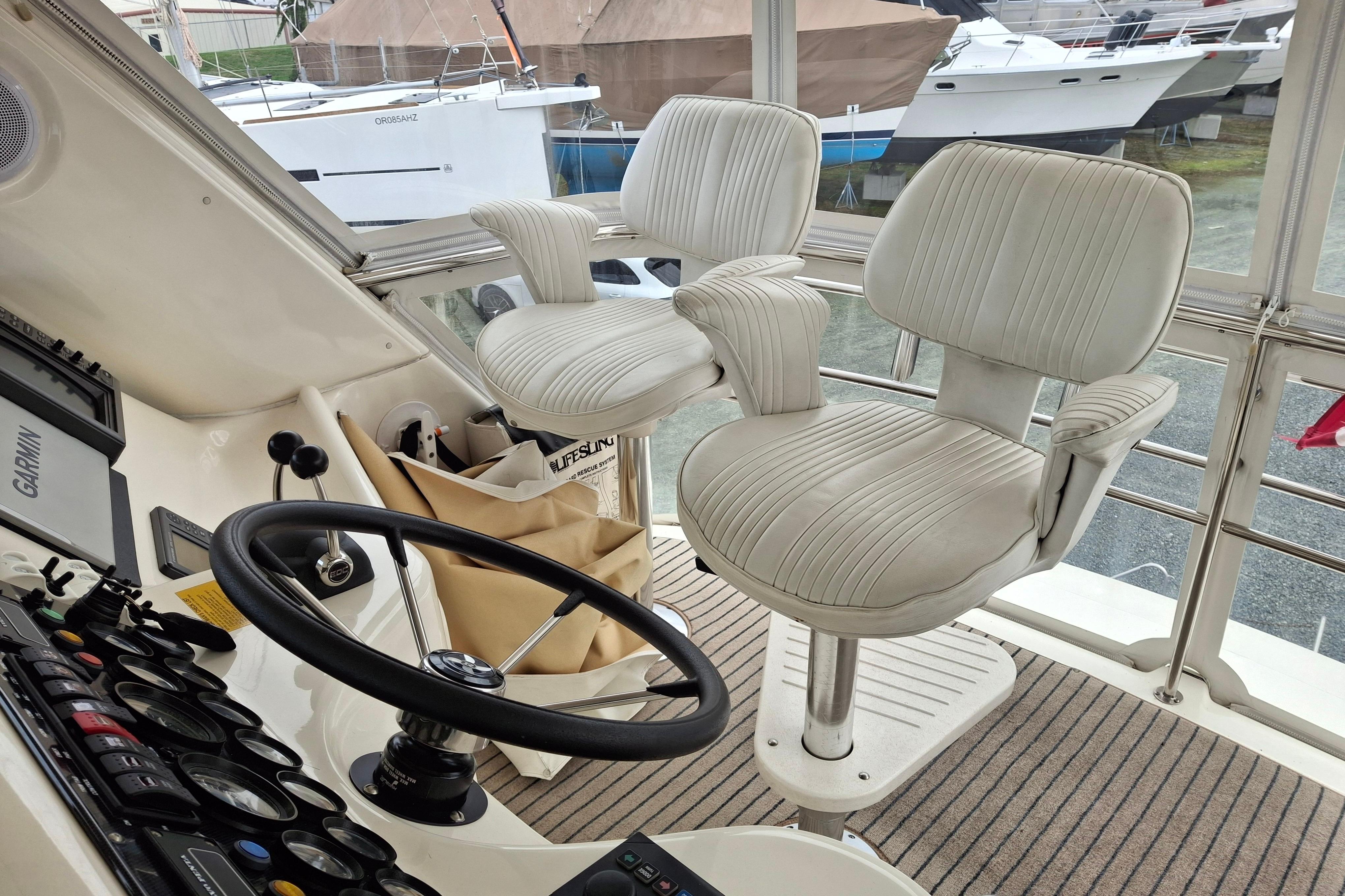 2000 Riviera ENCLOSED FLYBRIDGE # inventory image at Sun Country Yachts, South Lake Union (Seattle)