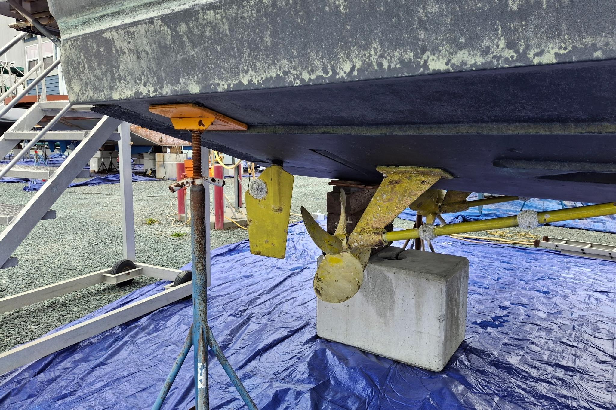 2000 Riviera ENCLOSED FLYBRIDGE # inventory image at Sun Country Yachts, South Lake Union (Seattle)