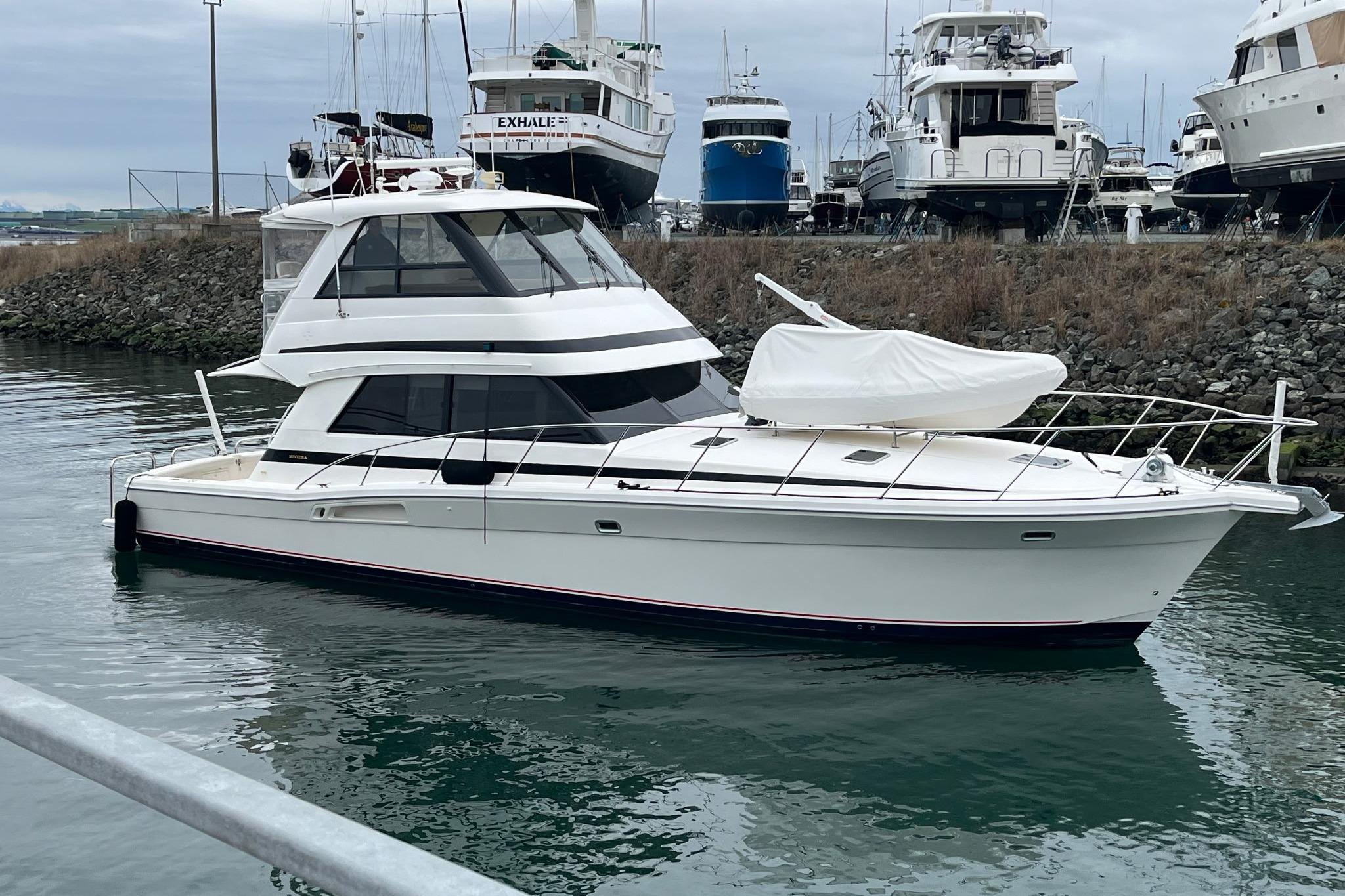 2000 Riviera ENCLOSED FLYBRIDGE # inventory image at Sun Country Yachts, South Lake Union (Seattle)