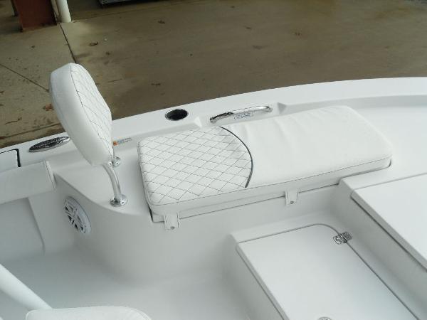 2021 Sportsman Boats boat for sale, model of the boat is Masters 207 Bay Boat & Image # 15 of 31