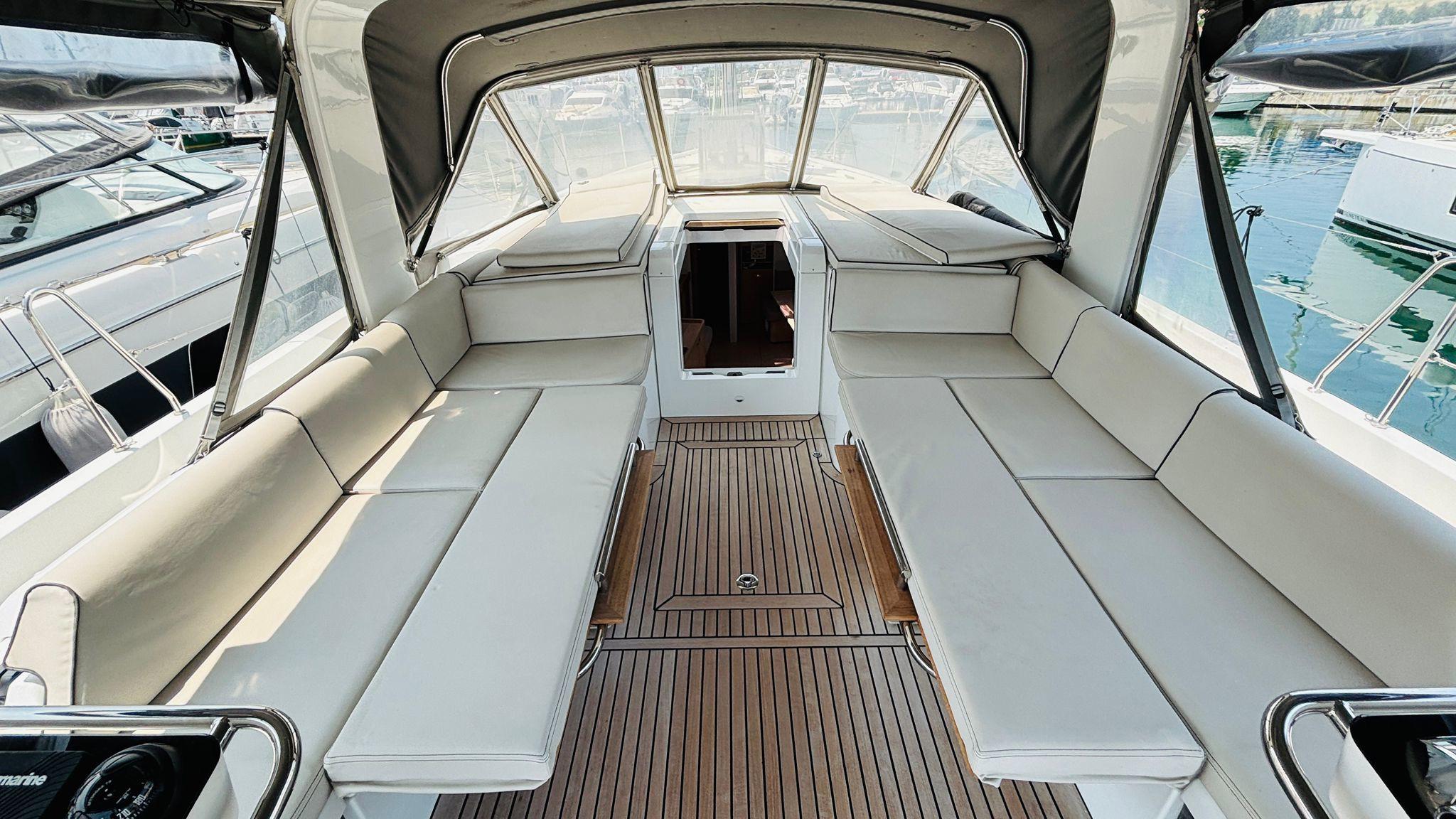 Yacht Photos Pics