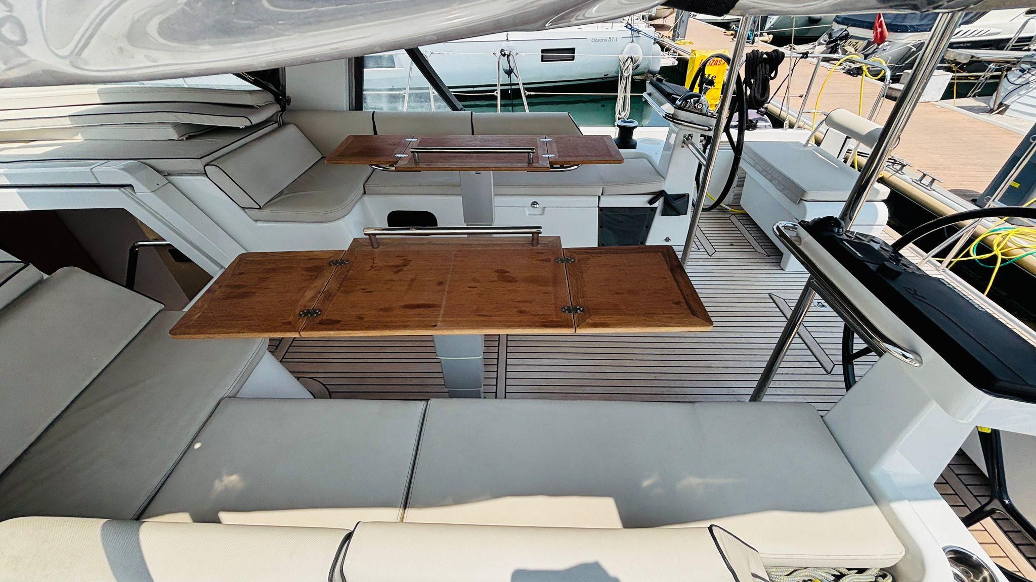 Yacht Photos Pics