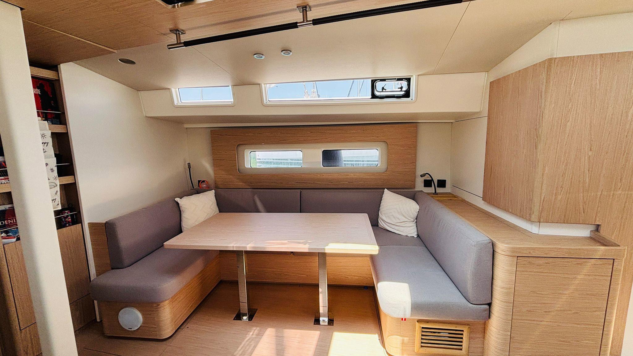 Yacht Photos Pics