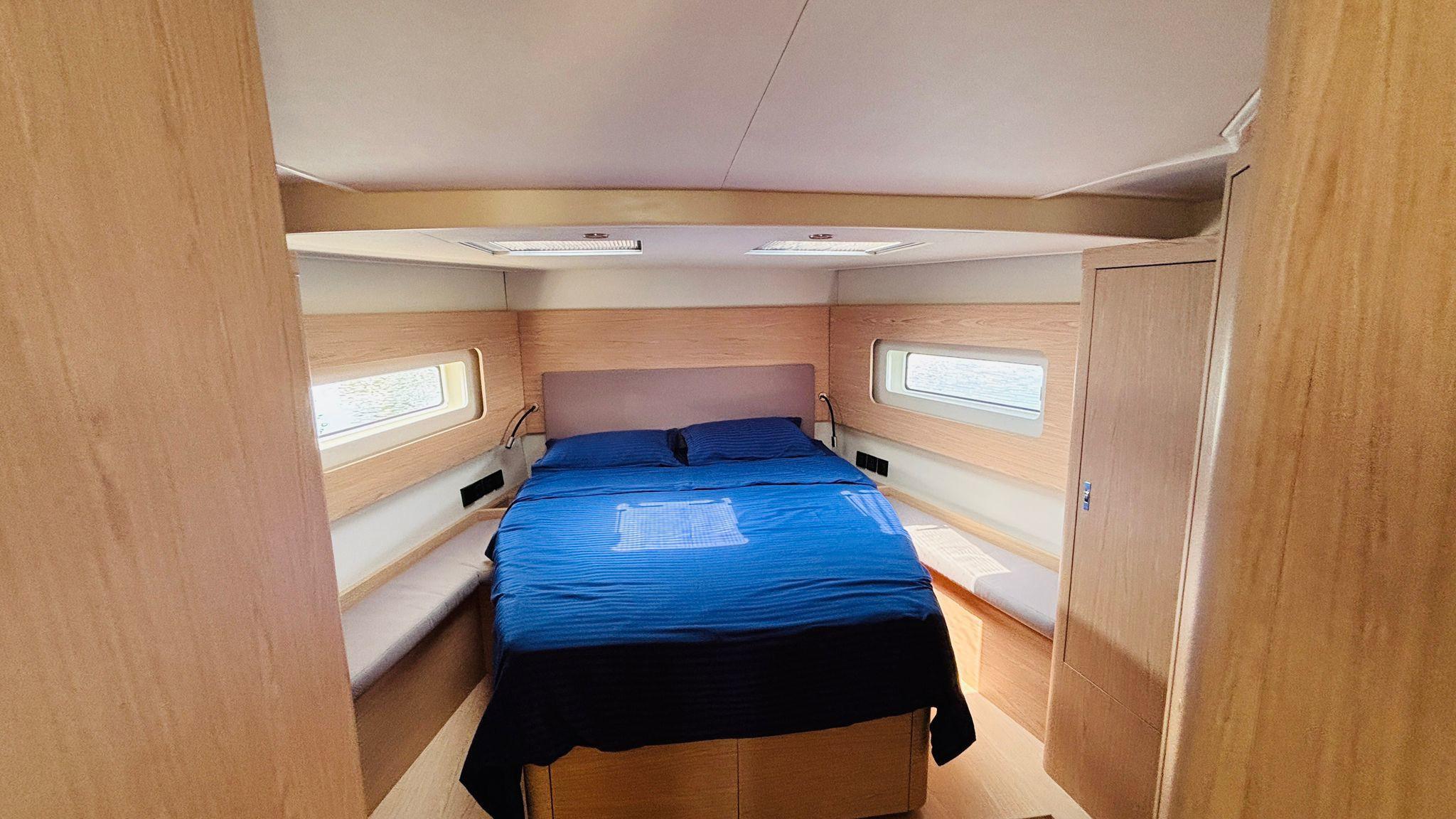 Yacht Photos Pics