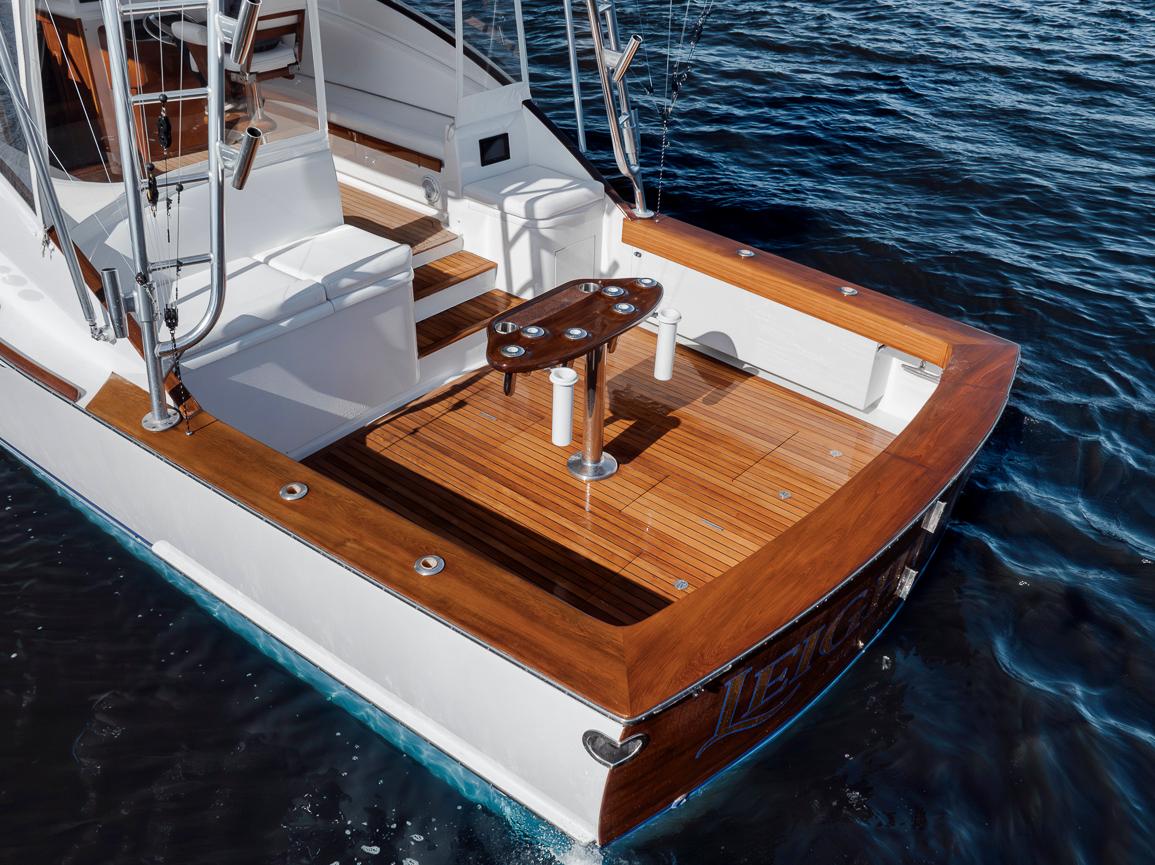 Garlington-44 Express 1996 -FL-US-1996 Garlington 44 Express boat with wooden deck on calm water.-9651424 | Thumbnail