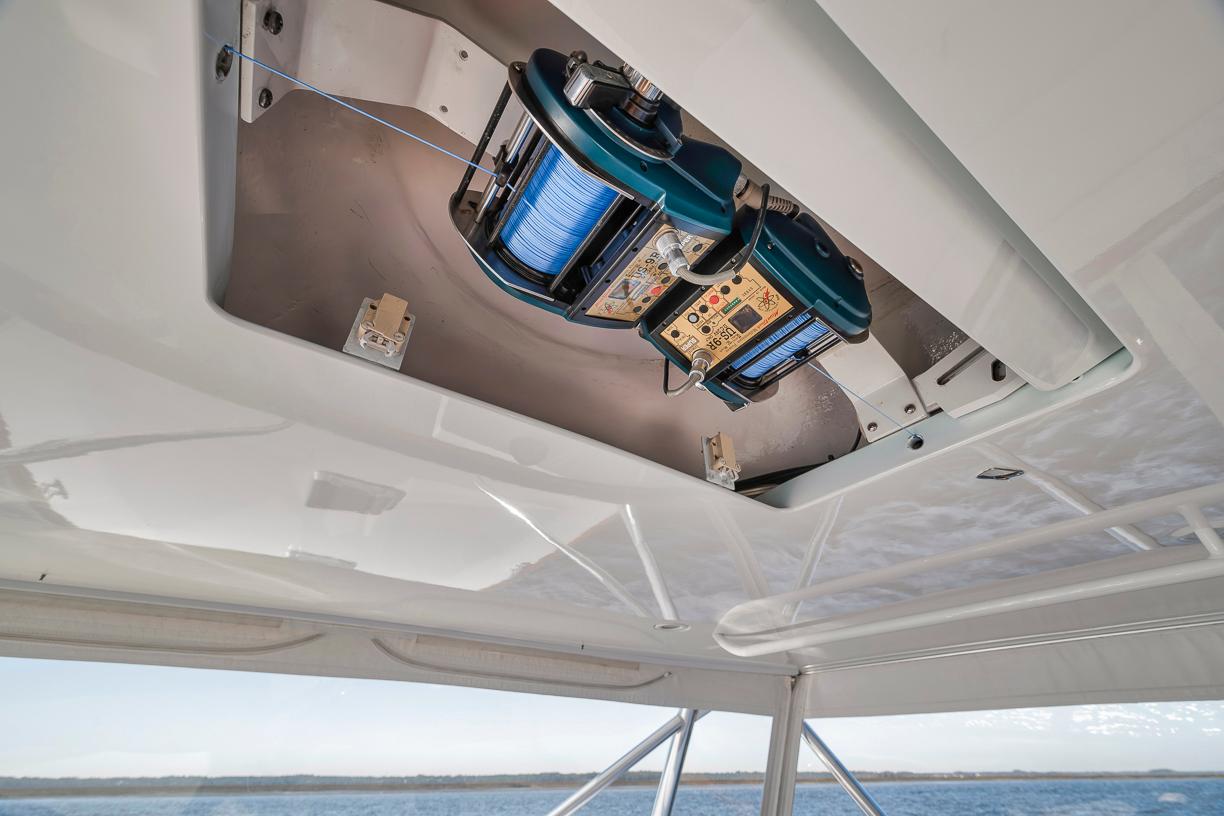 Garlington-44 Express 1996 -FL-US-Ceiling view of 1996 Garlington 44 Express boat with fishing equipment.-9651424 | Thumbnail