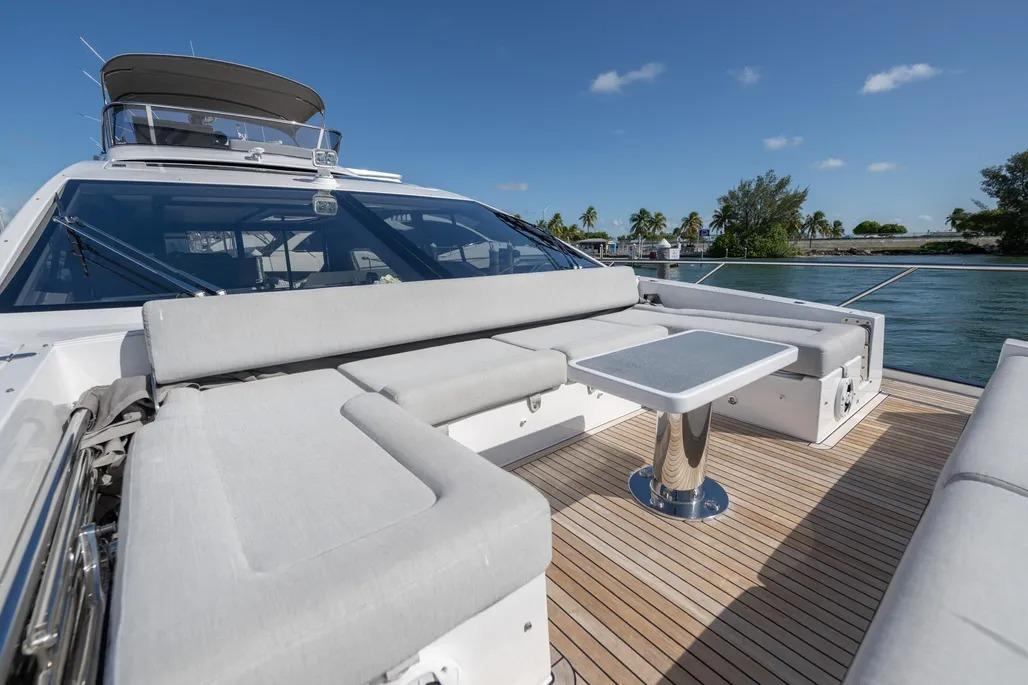 2019 Azimut