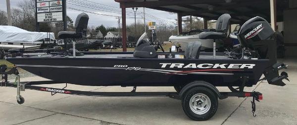 2021 Tracker Boats boat for sale, model of the boat is Pro 170 & Image # 1 of 13