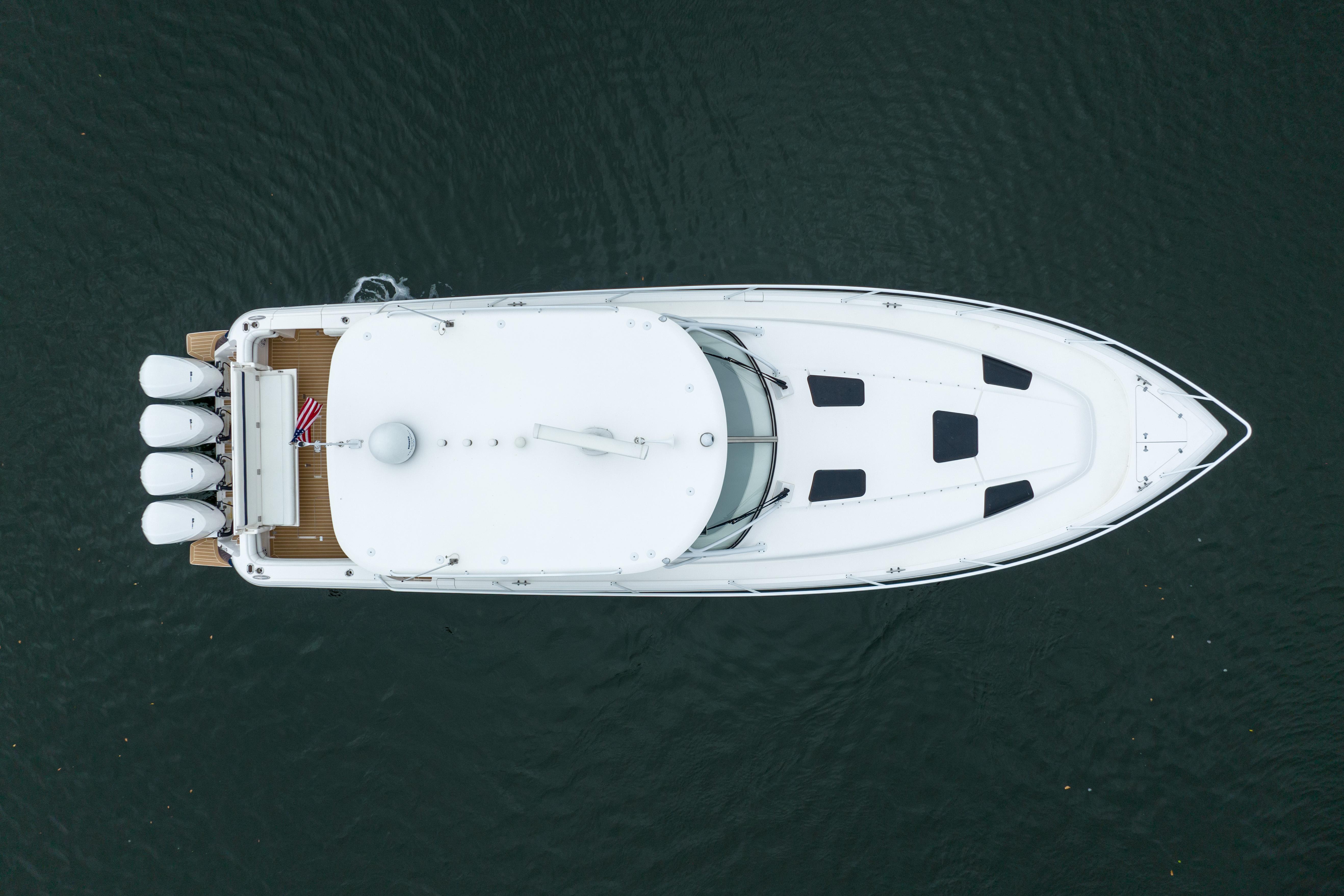 2016 Intrepid 475 Sport Yacht