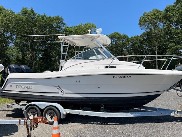 25' Robalo, Listing Number 100917091, - Photo No. 2