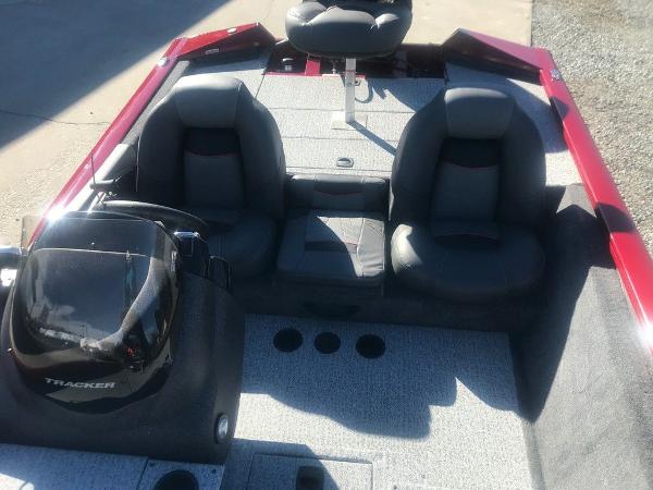 2021 Tracker Boats boat for sale, model of the boat is Pro Team 175 TXW® & Image # 5 of 12