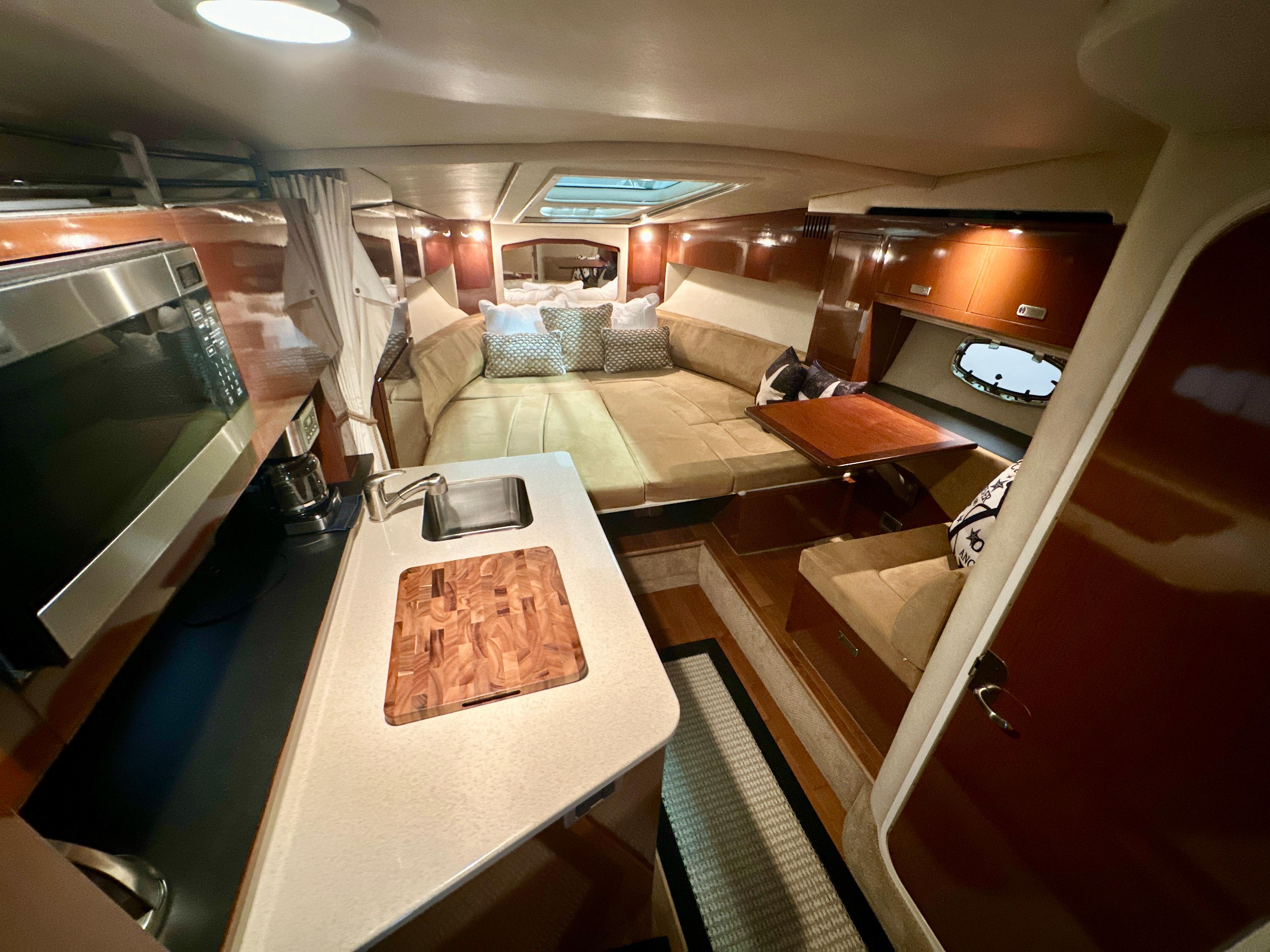 2010-sea-ray-310-sundancer-power-9681404-20250212085611504-1_XLARGE