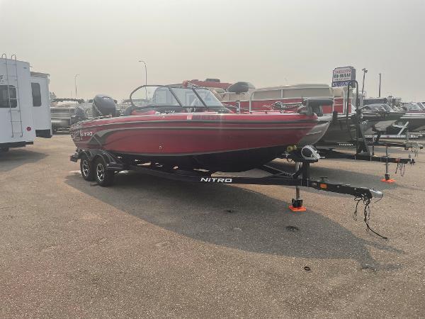2017 Nitro boat for sale, model of the boat is ZV21 & Image # 2 of 13