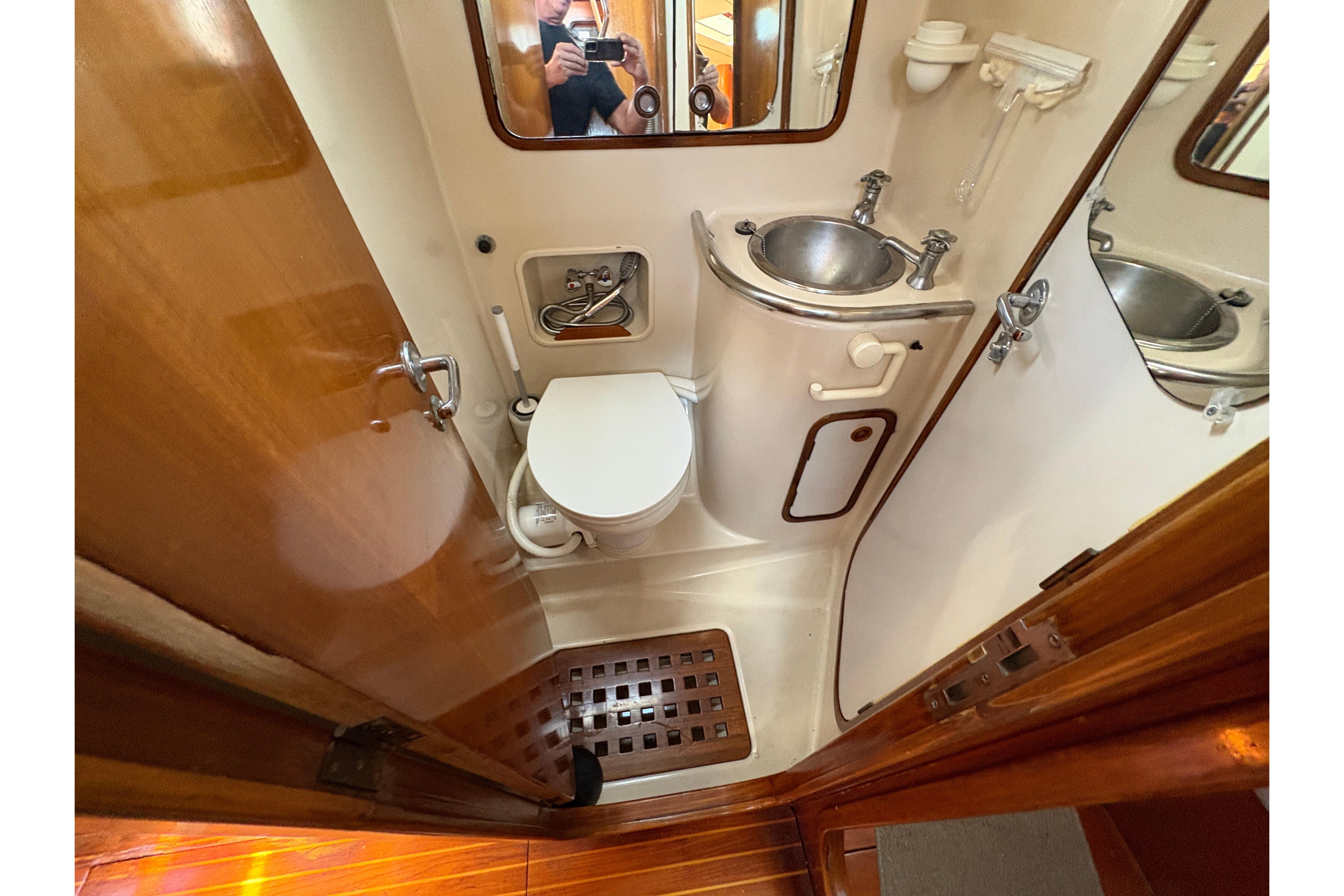 Yacht Photos Pics