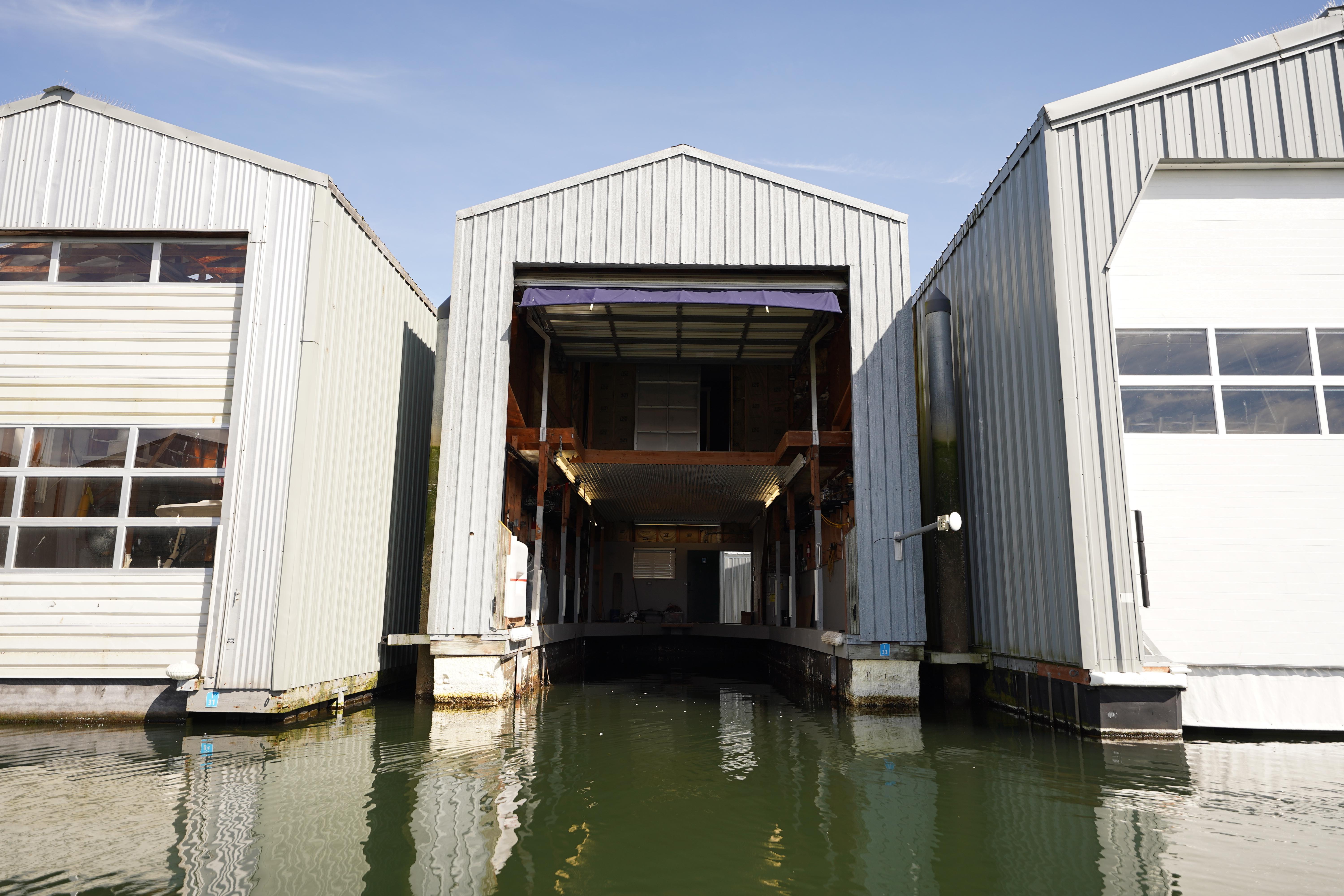 Custom-46 x 20 Boathouse 1994 -WA-US-9781440