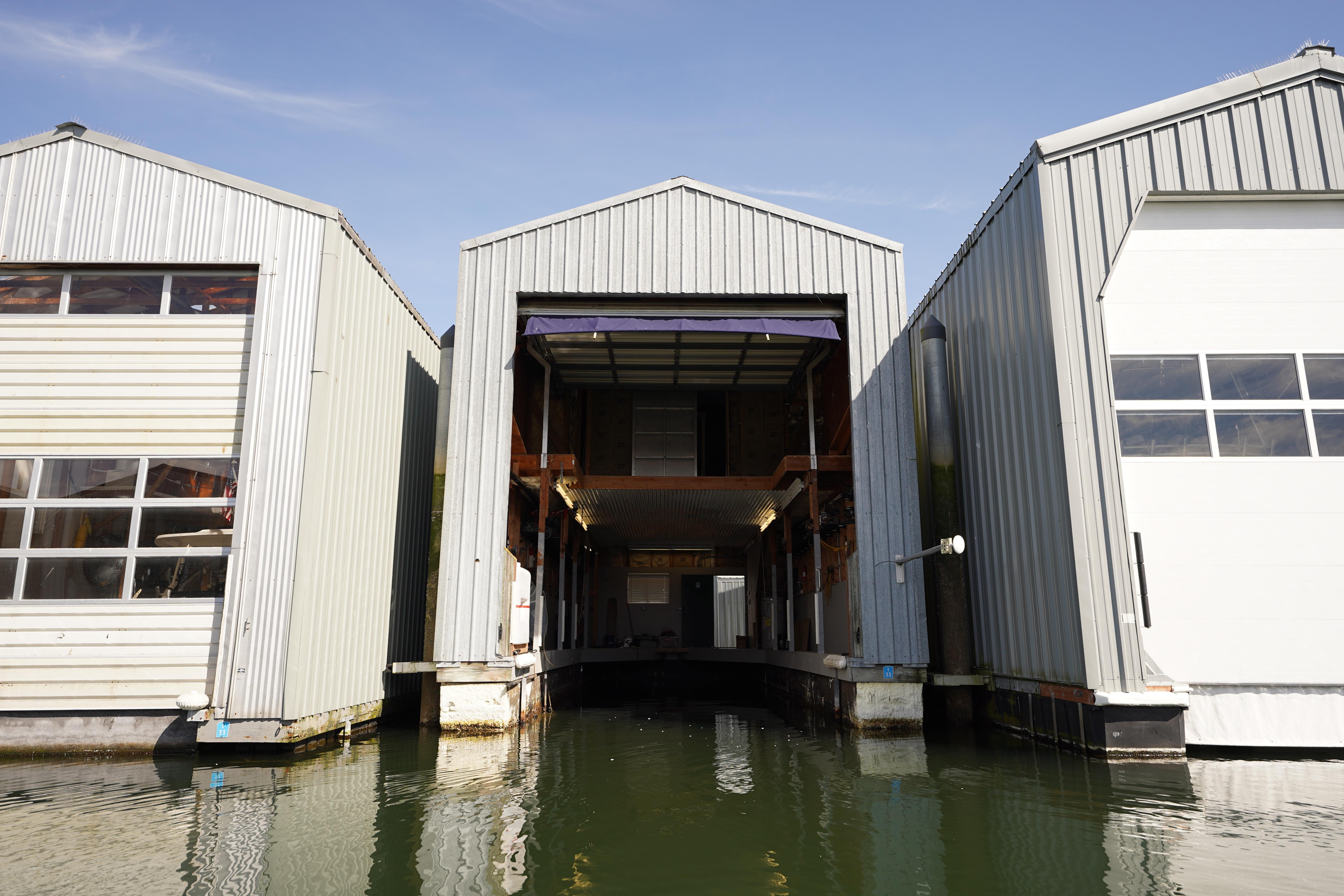 Custom-46 x 20 Boathouse 1994 -WA-US-9781440 | Thumbnail