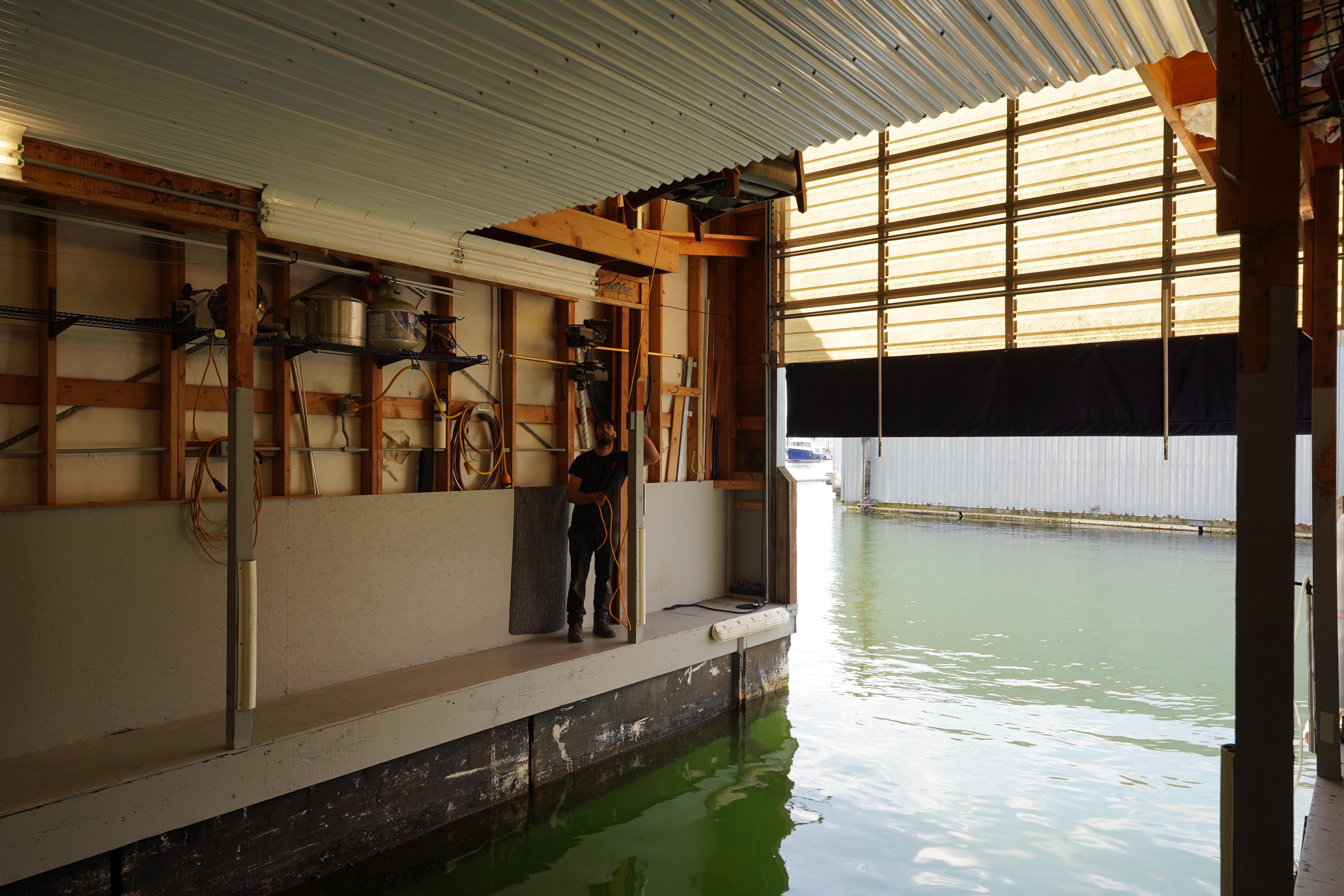 Custom-46 x 20 Boathouse 1994 -WA-US-9781440 | Thumbnail