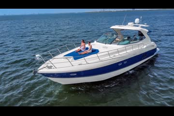 Cruisers Yachts 520 Express video