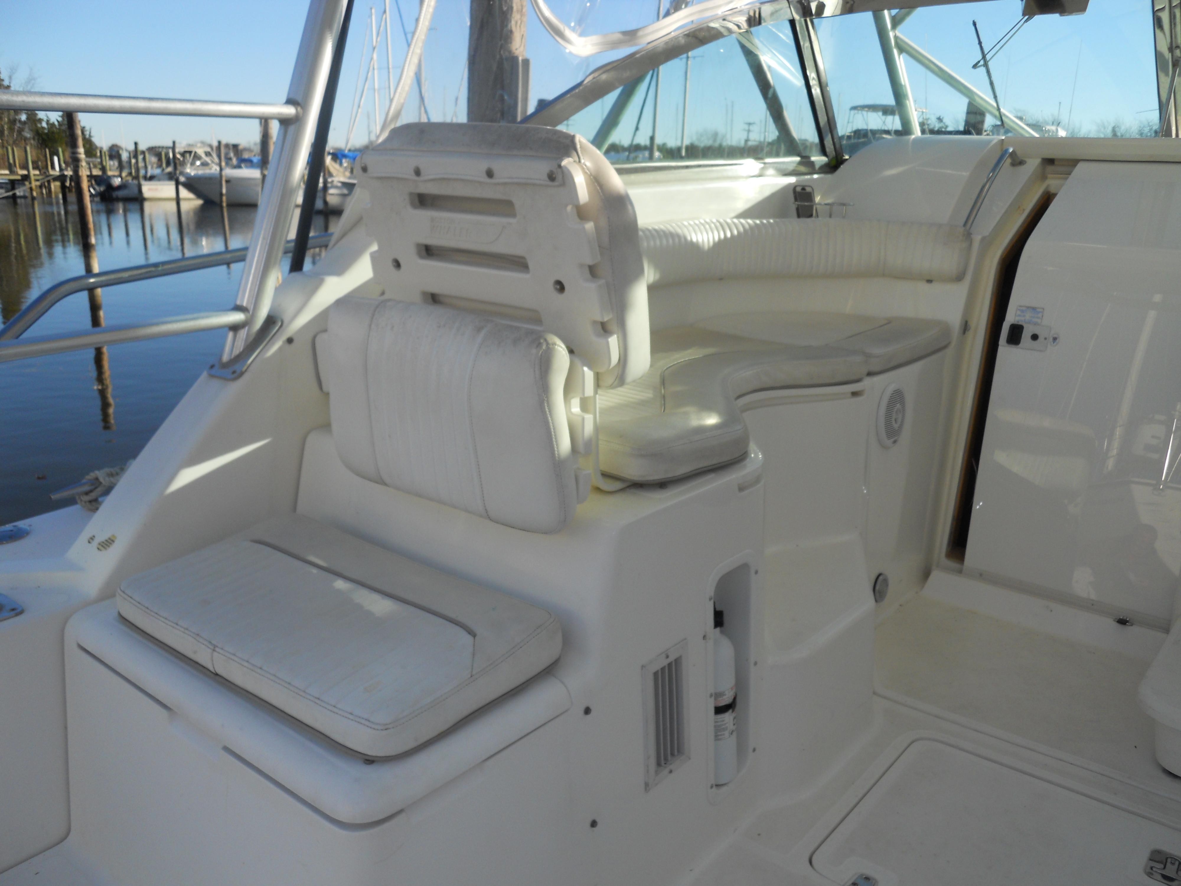 2000-boston-whaler-34-defiance-power-9881443-20250723090914251-1