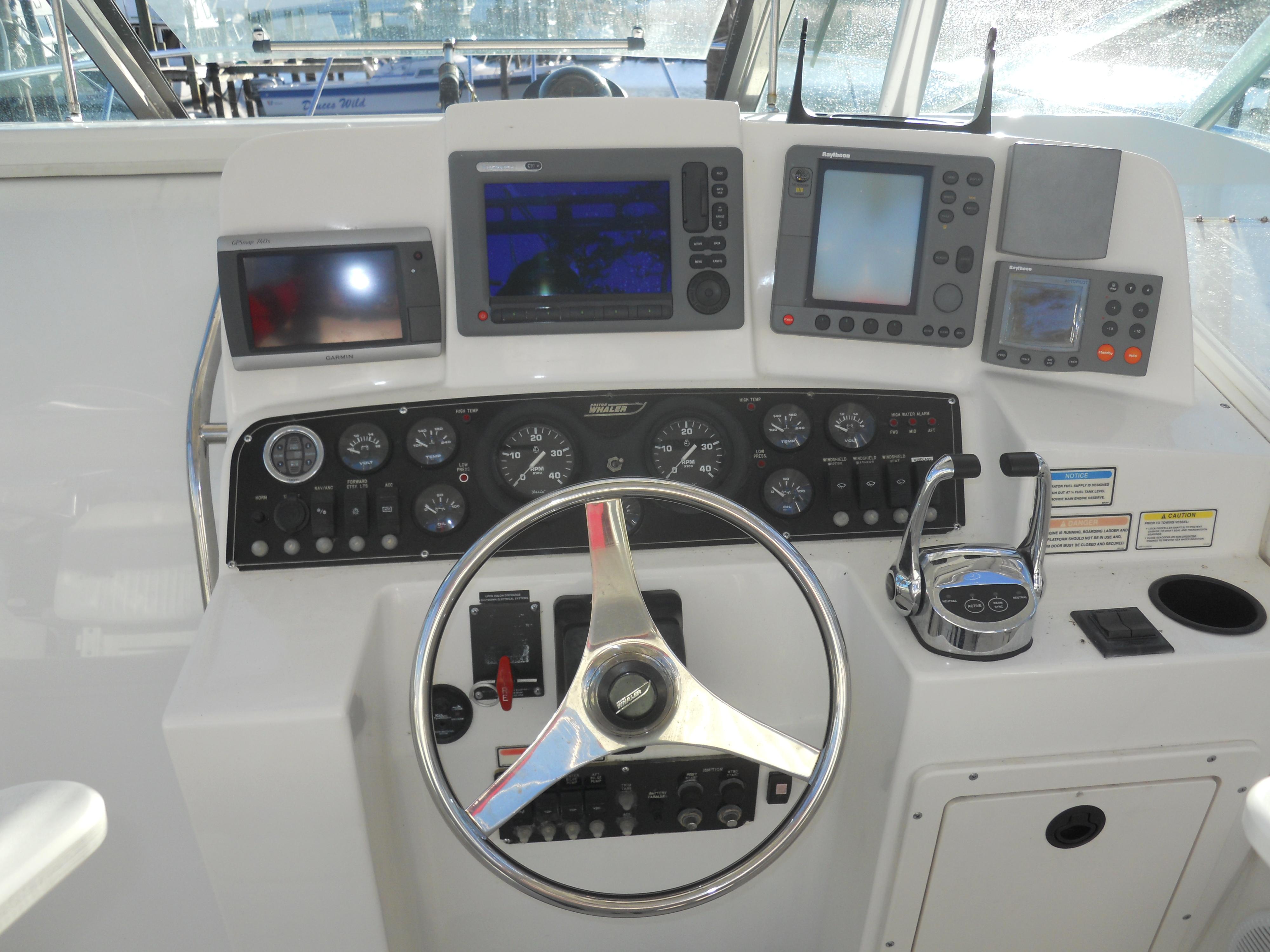 2000-boston-whaler-34-defiance-power-9881443-20250723091742099-1