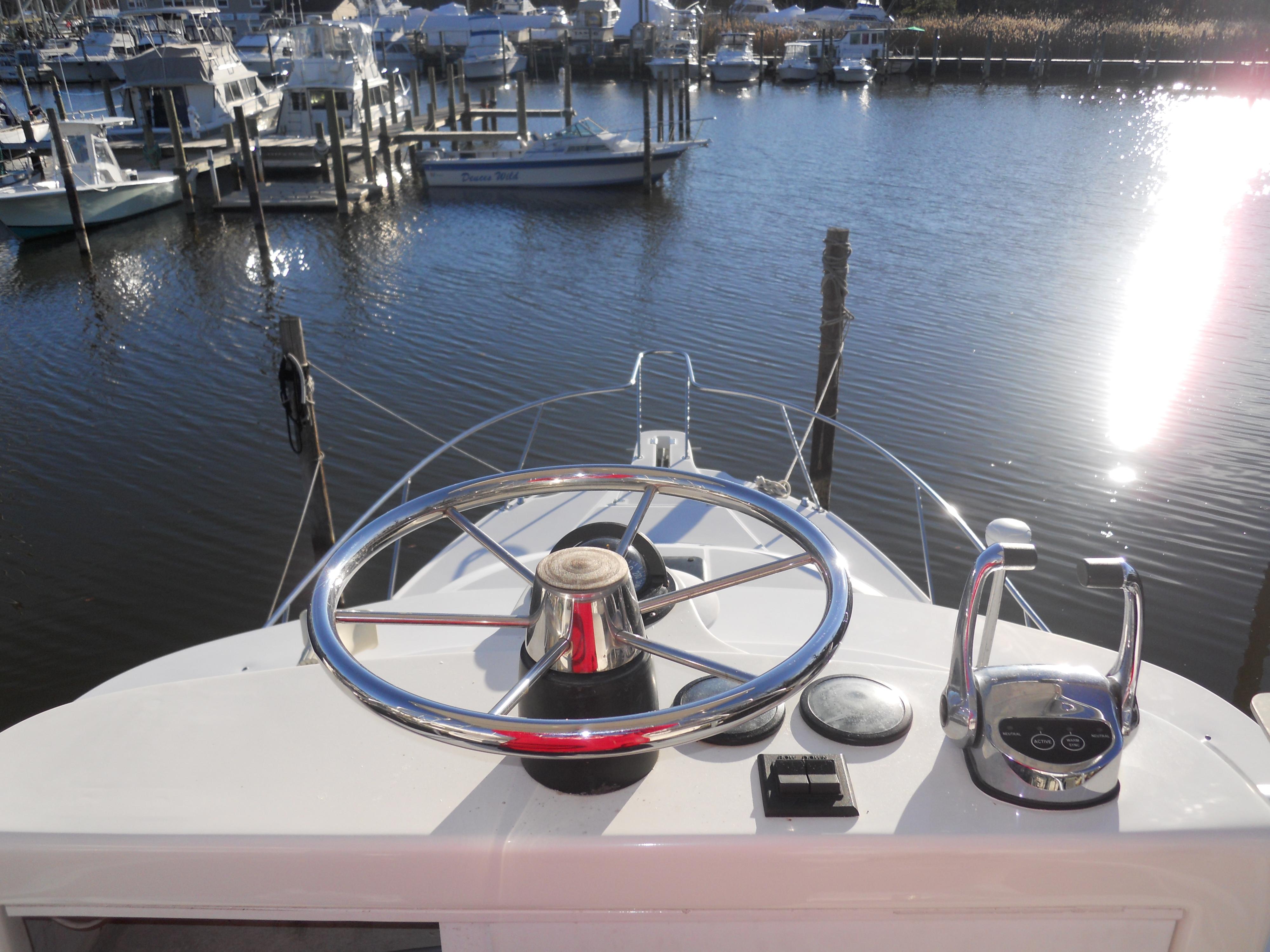 2000-boston-whaler-34-defiance-power-9881443-20250723092104245-1